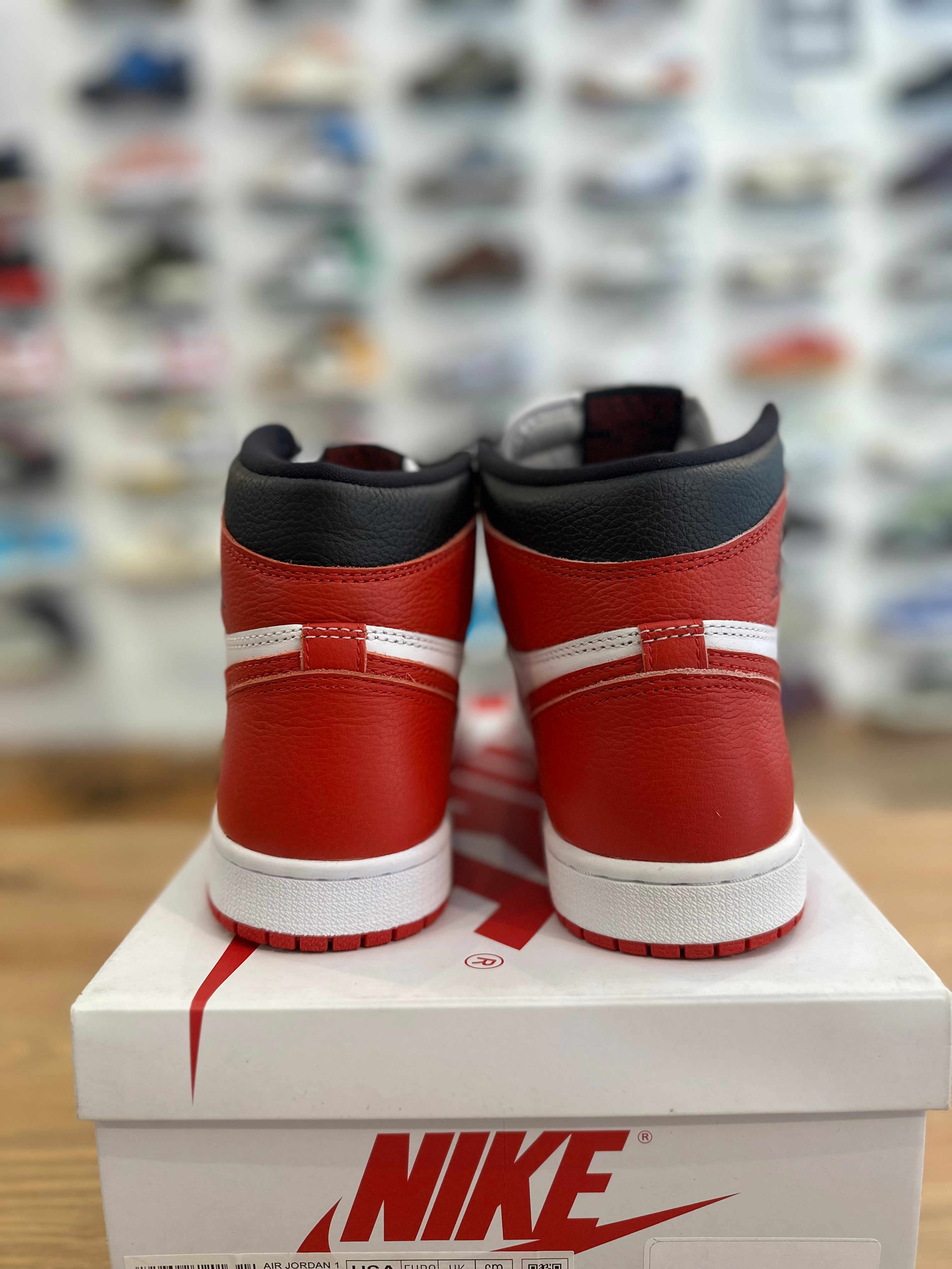 Nike Jordan 1 high Og héritage ( taille 41 )