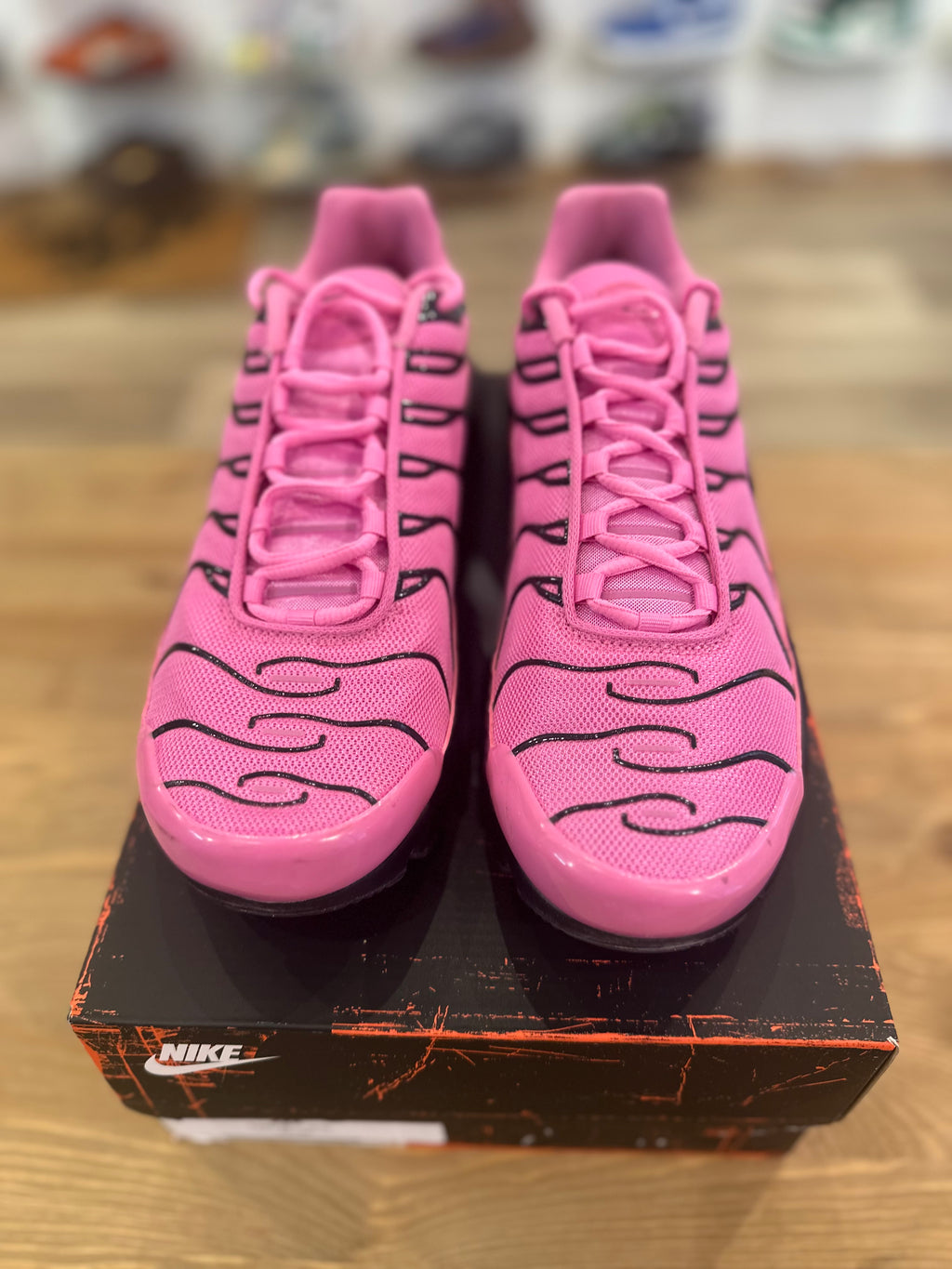 Nike air Max plus black pink ( taille 44 )
