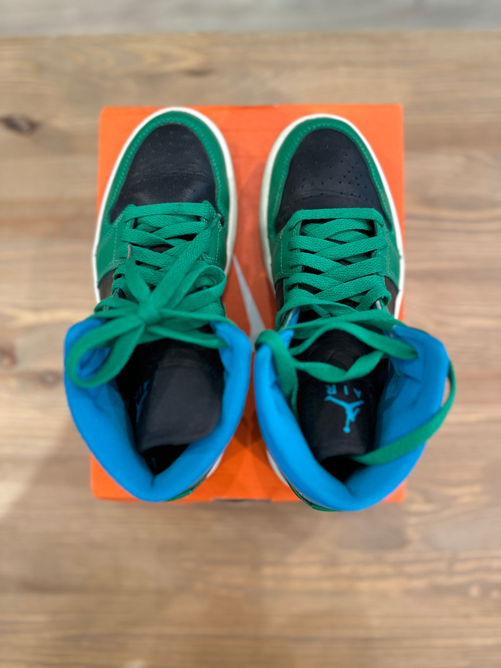 Nike Jordan 1 mid lucky Green