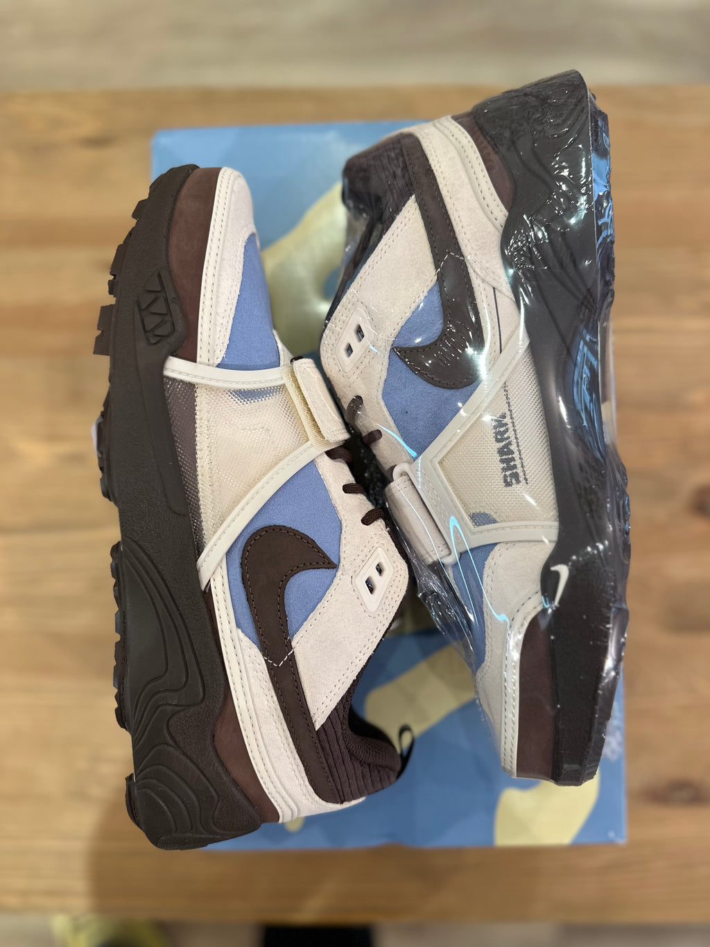 Nike zoom field jaxx Travis Scott ( taille 44 )