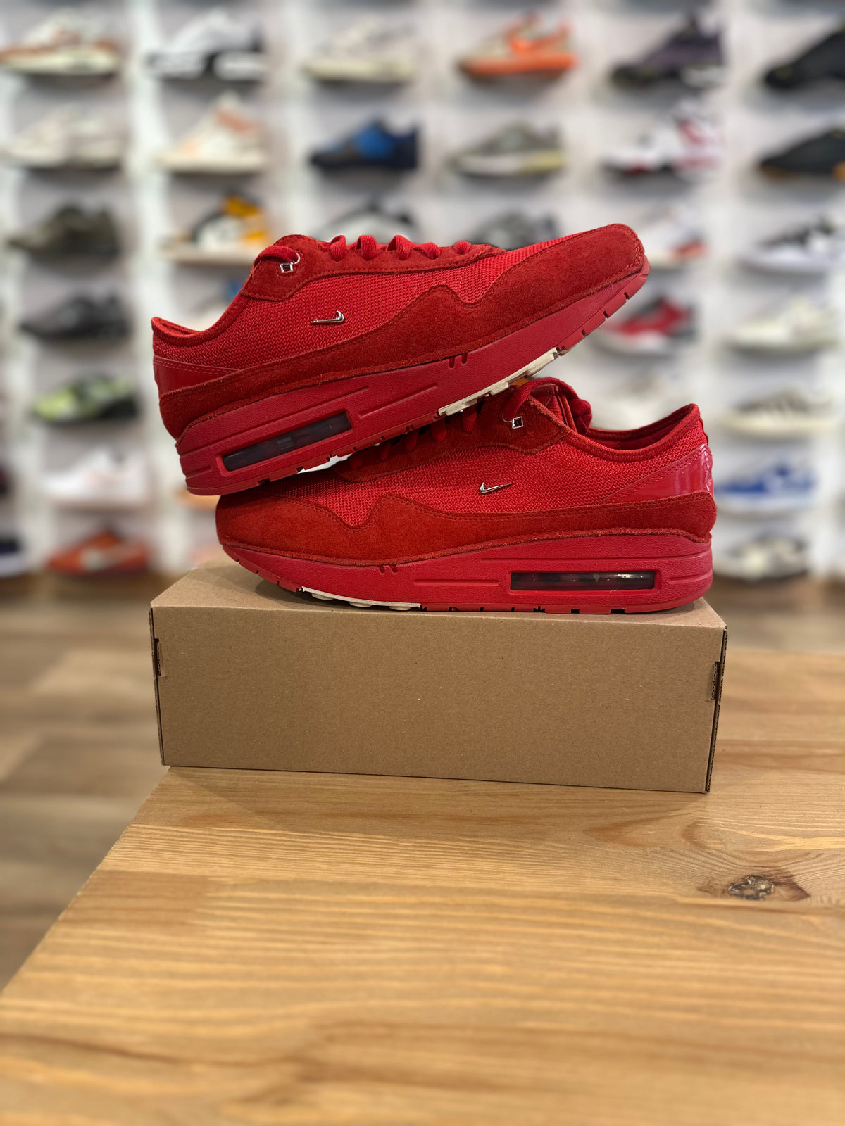 Nike air Max 1 jacquemus red ( taille 44 )