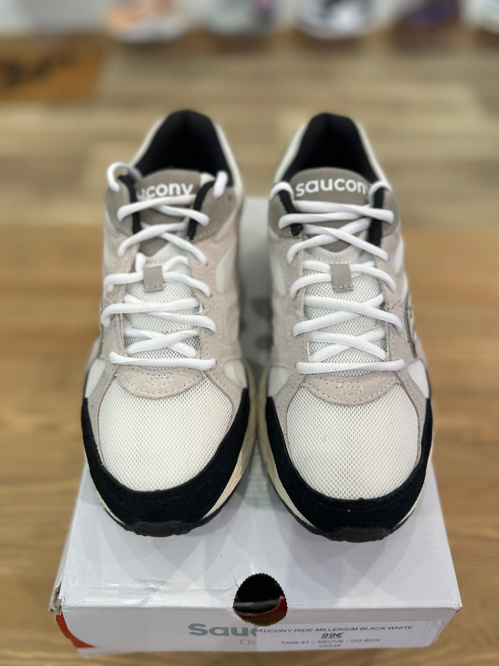 Saucony ride millenium black White ( taille 41 )