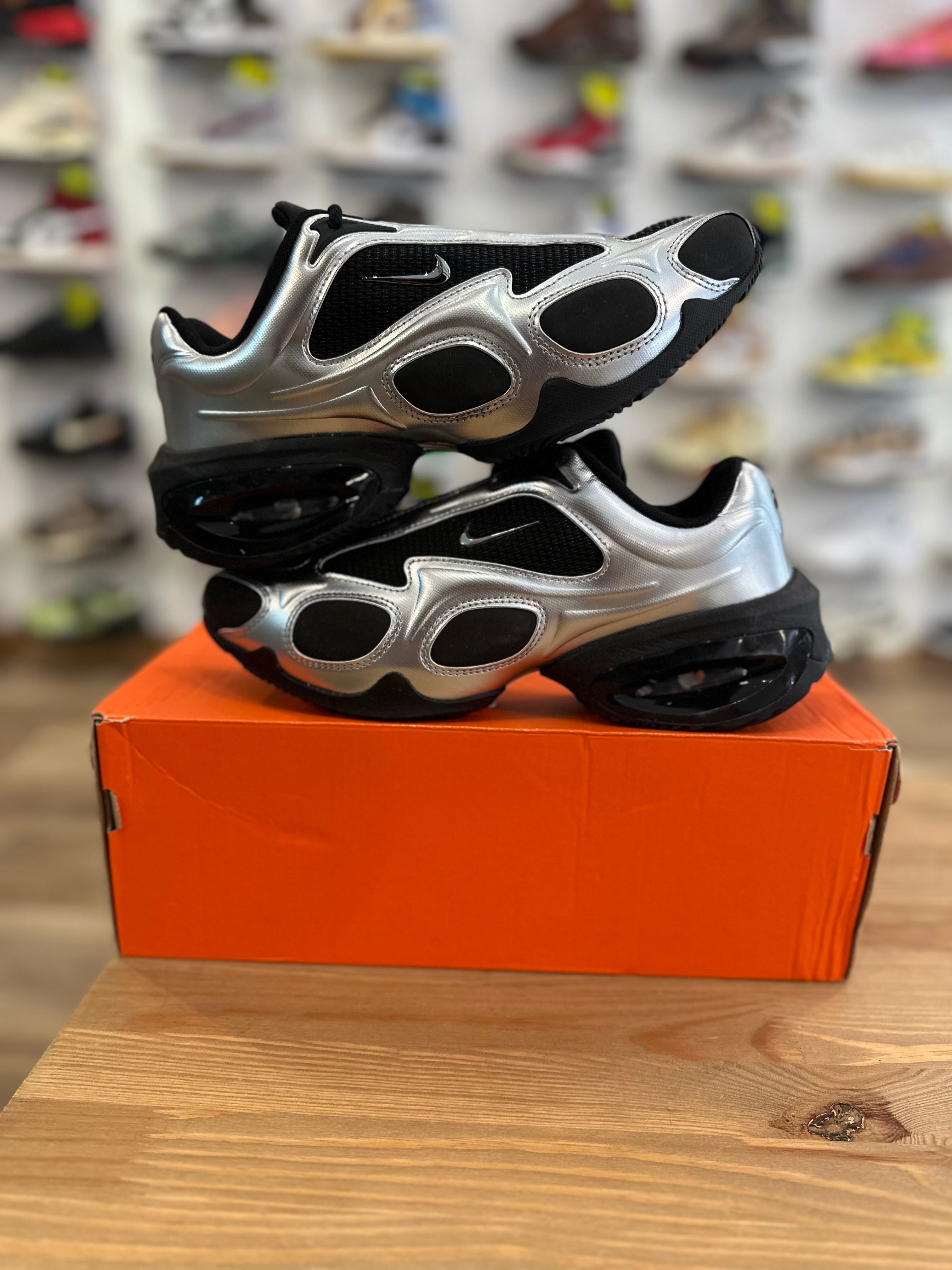 Nike air Max muse metallic Silver ( taille 39 )