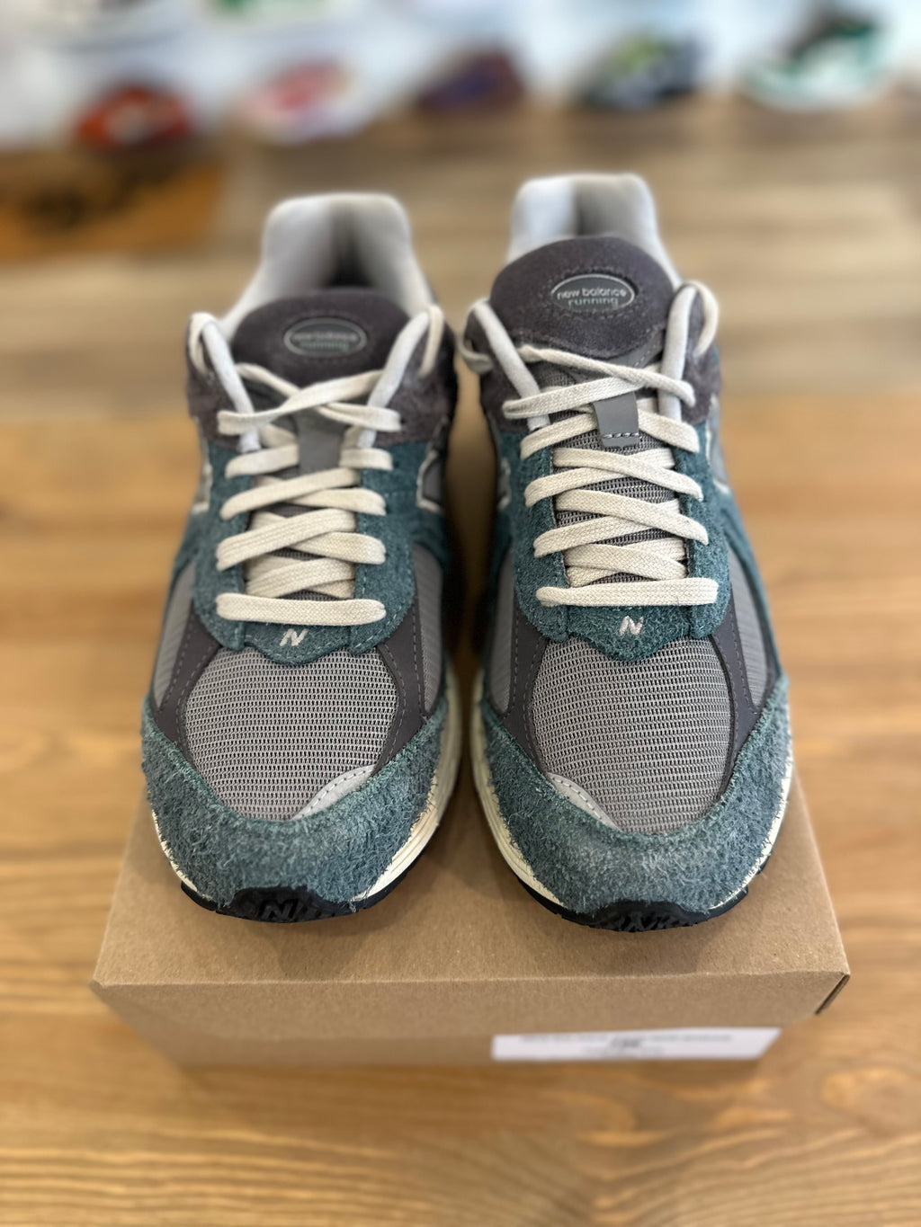 New balance 2002R New spruce ( taille 42 )