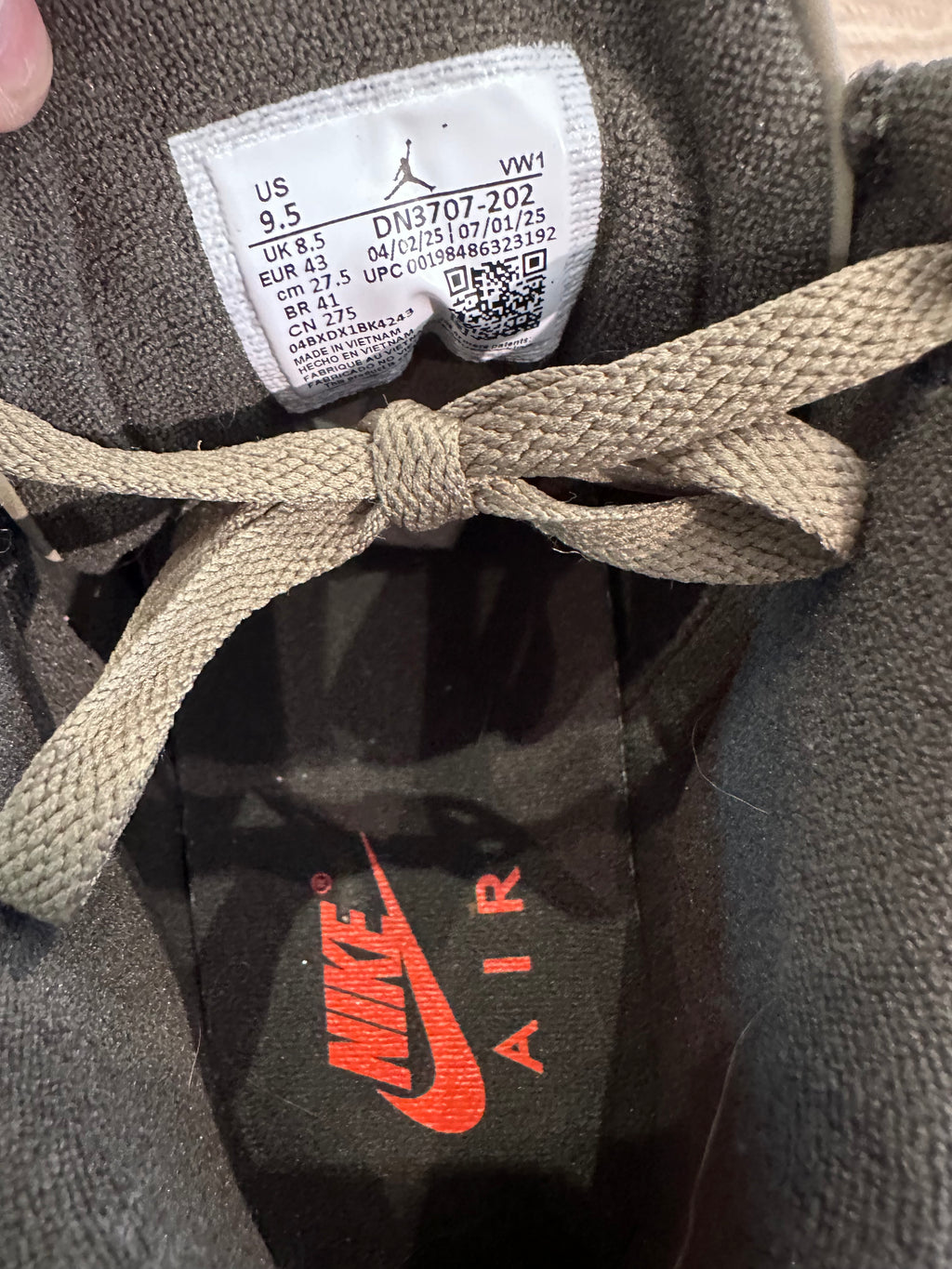 Nike Jordan 3 Rétro family affair ( taille 43 )