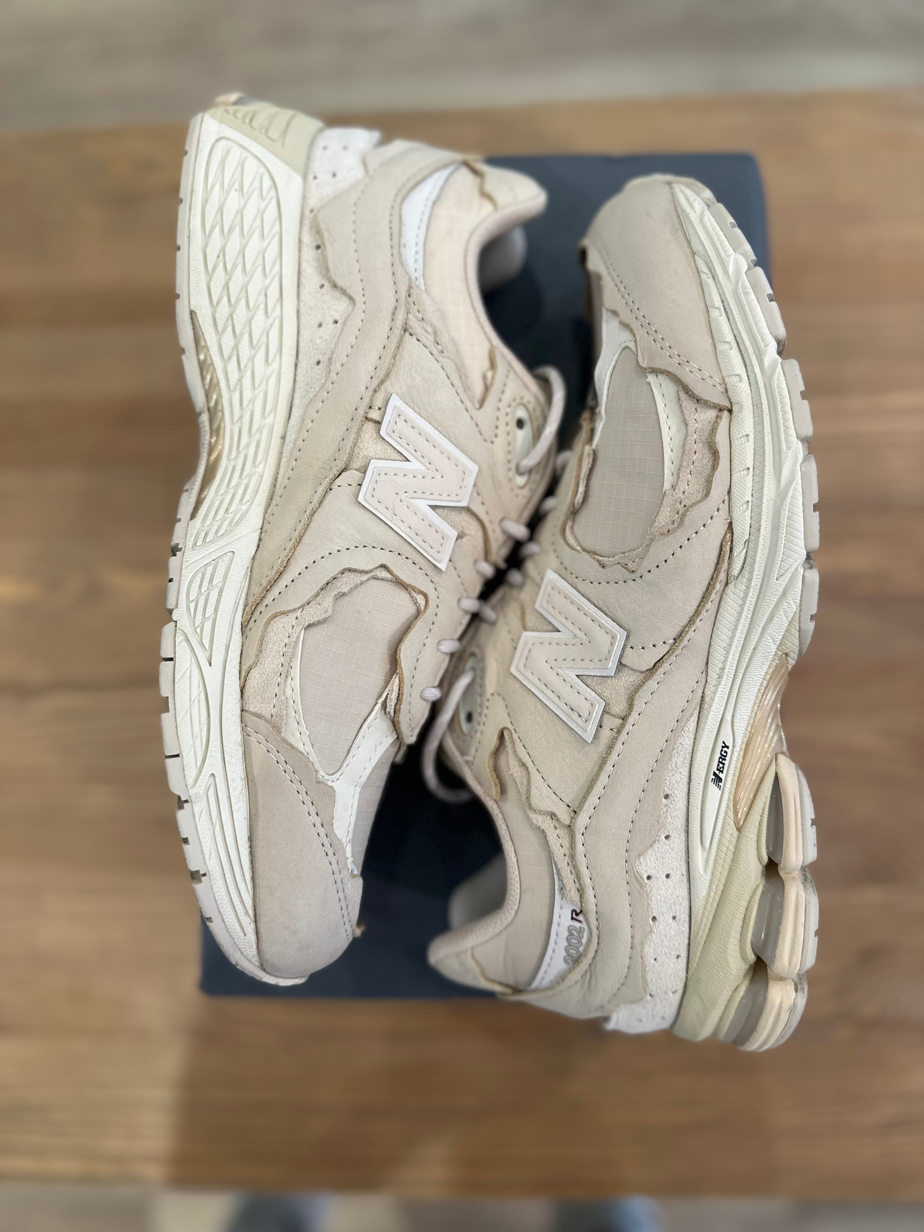 New balance 2002R protection pack sandstone turtledove ( taille 44 )