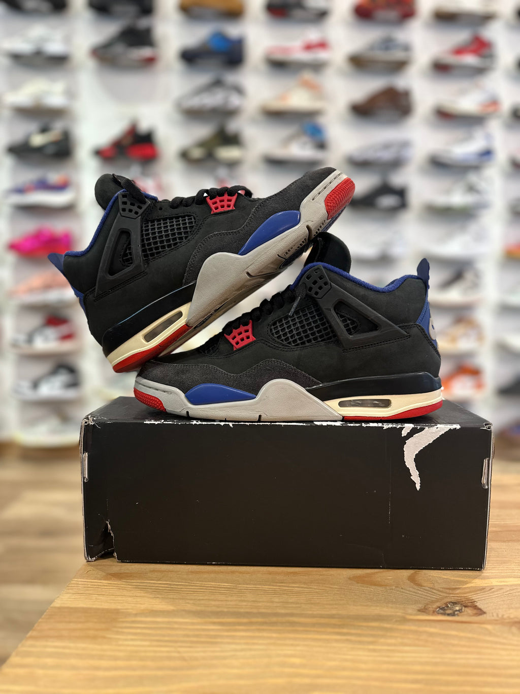Nike Jordan 4 rétro rare air ( taille 43 )