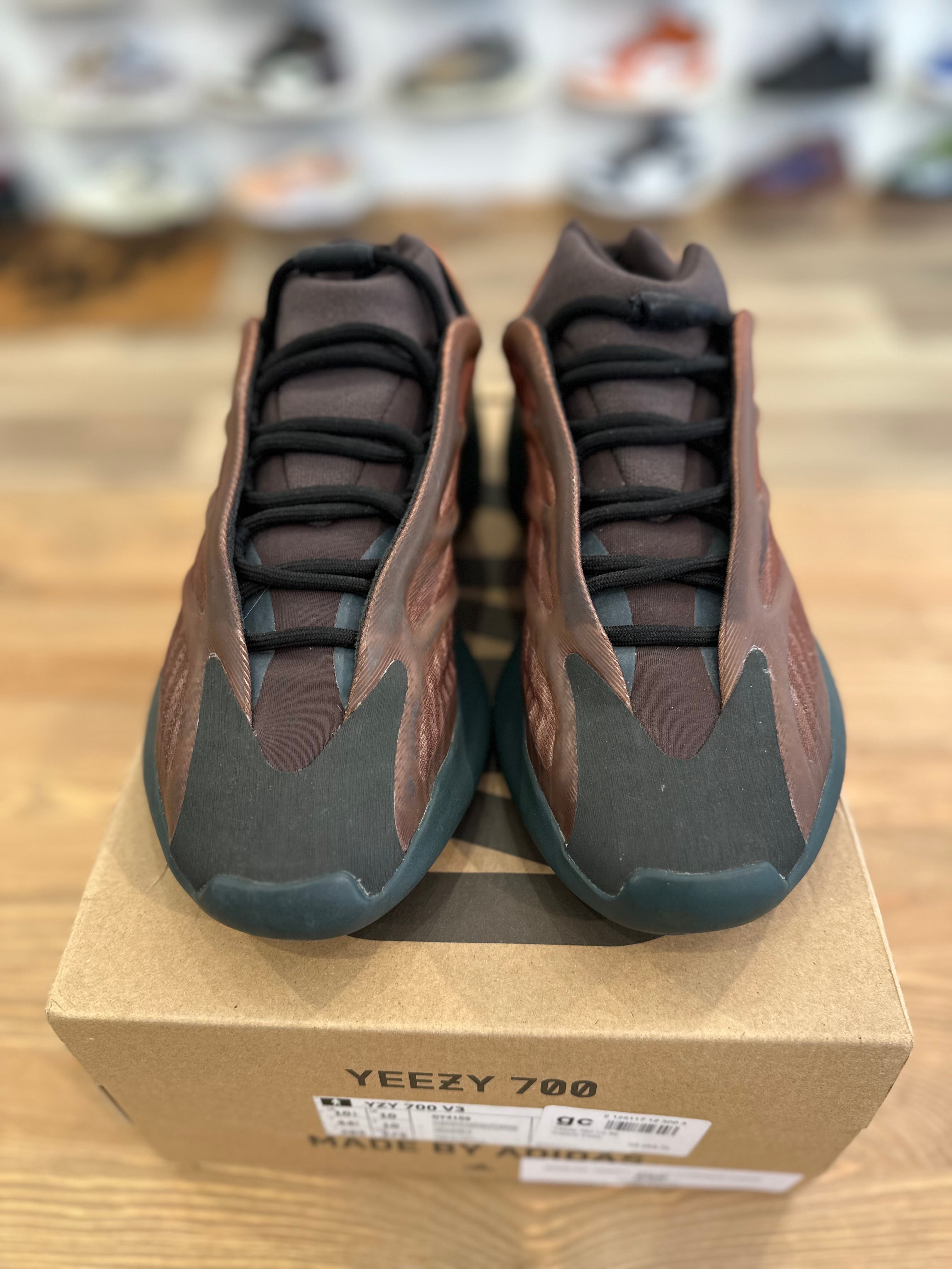 Adidas Yeezy 700 v3 Copper fade ( taille 44 2/3 )