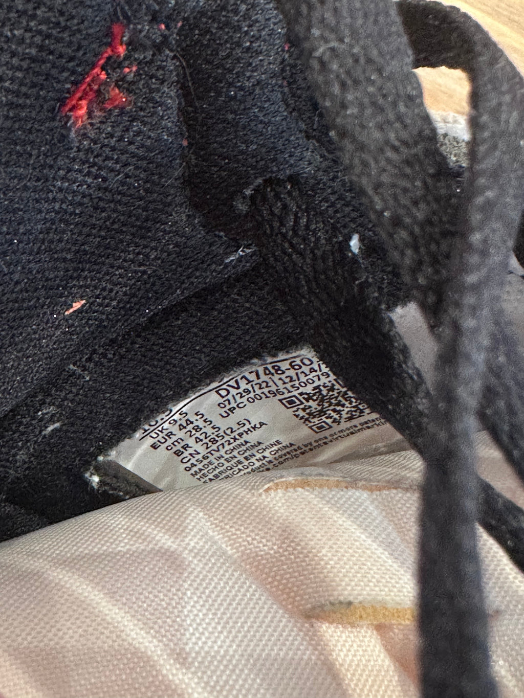 Nike Jordan 1 high spider man across ( taille 44,5 )