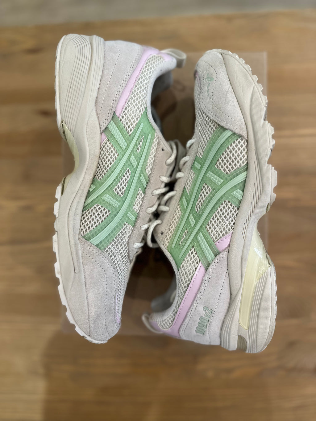 Asics gel 1090 v2 pink Green ( taille 40,5 )