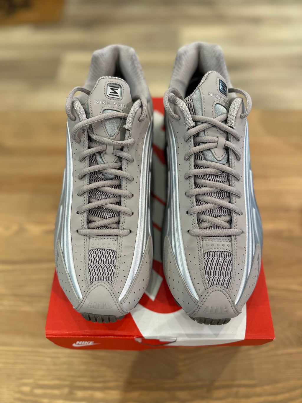 Nike shox r4 cave stone ( taille 44 )