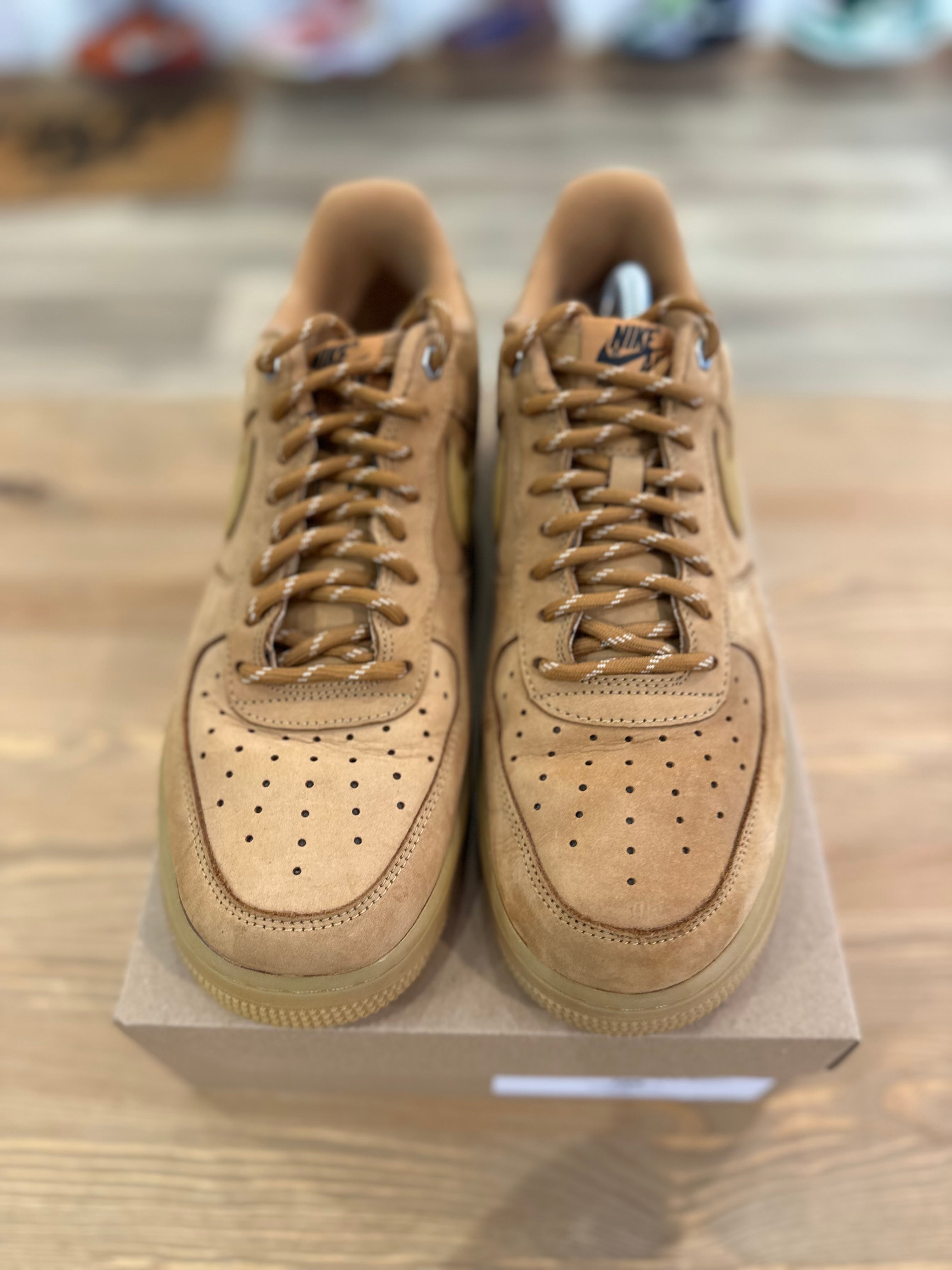Nike air force 1 low 07 wheat ( taille 44 )
