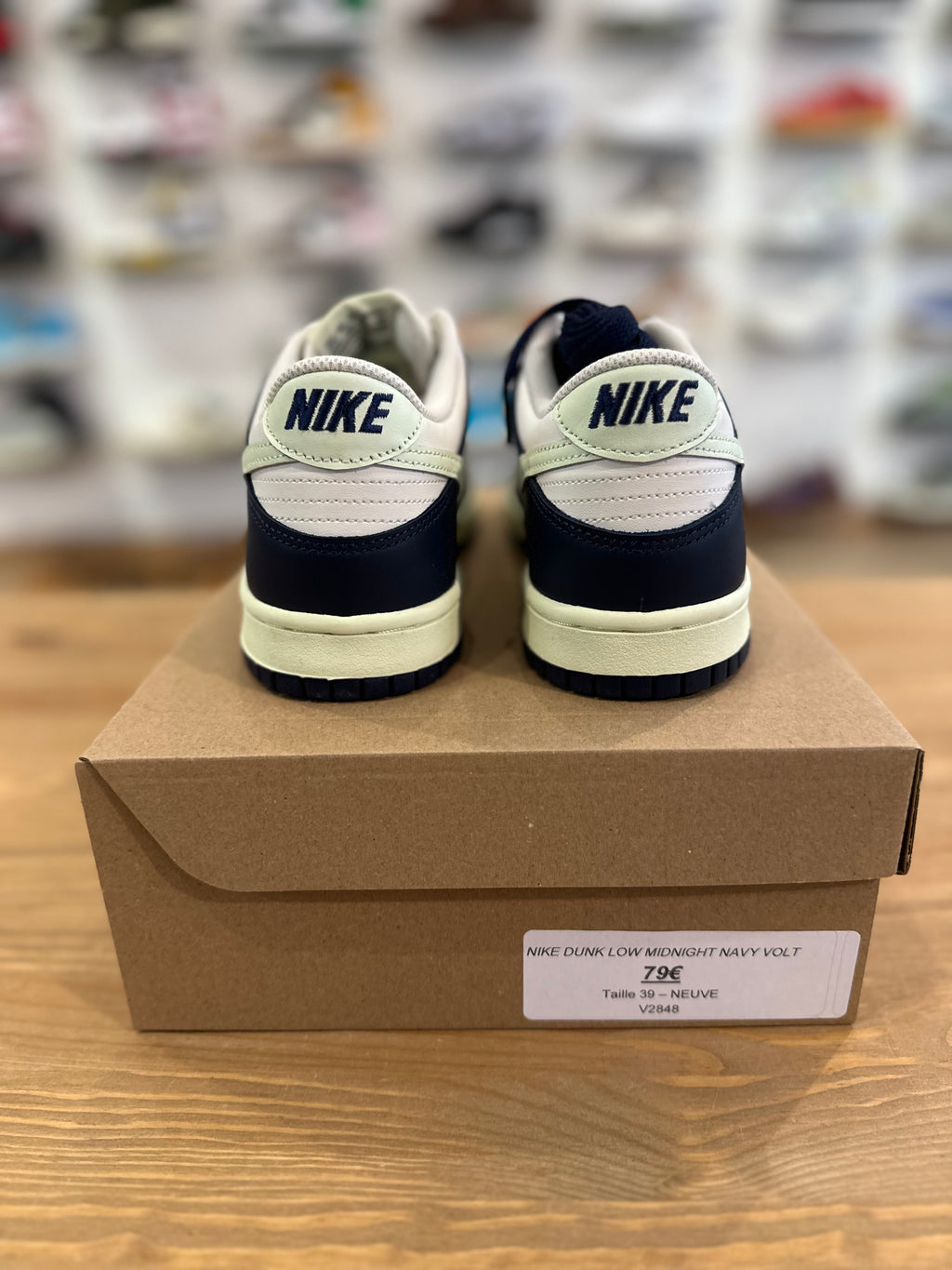 Nike dunk low midnight navy volt ( taille 39 )