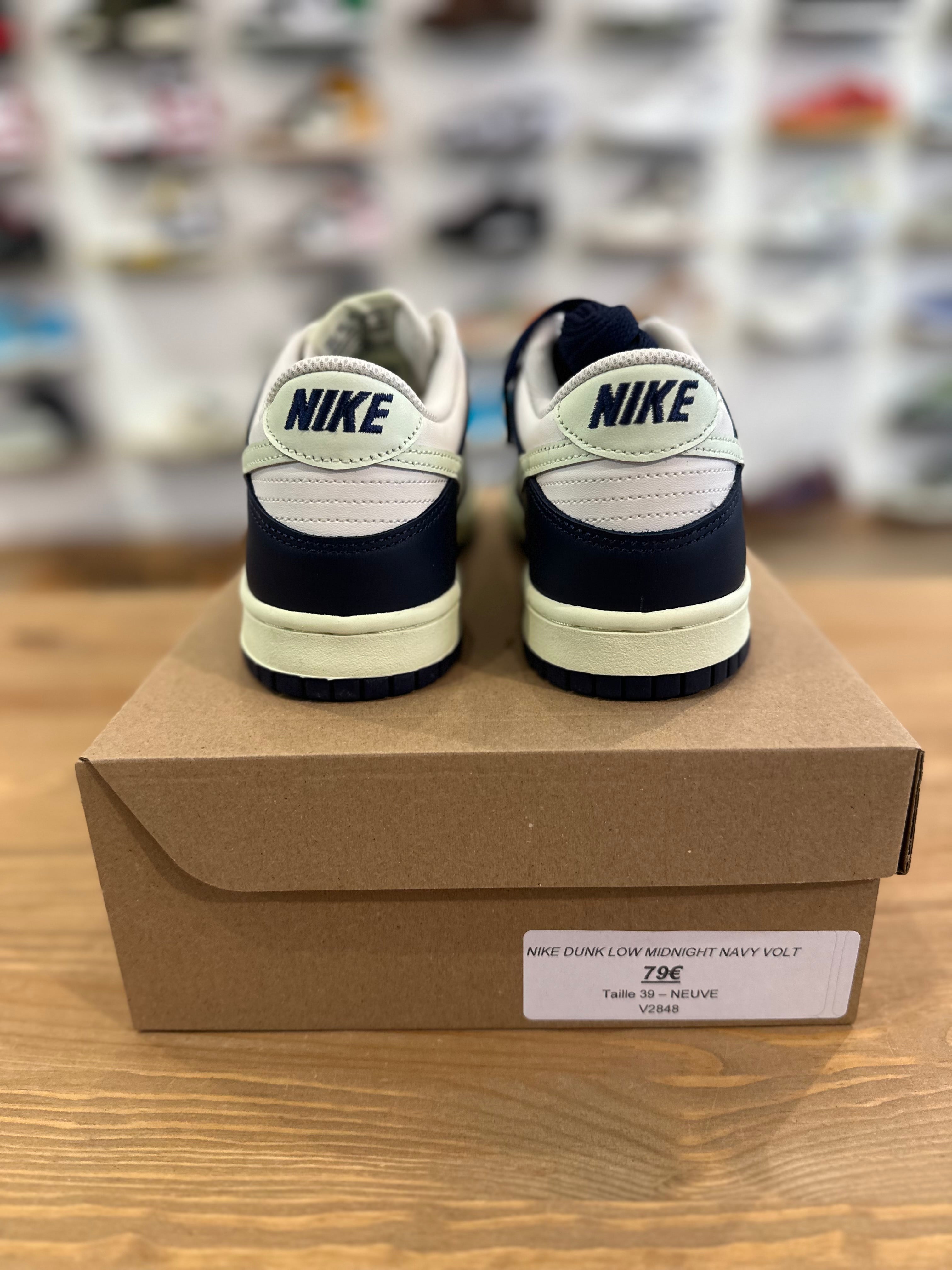 Nike dunk low midnight navy volt ( taille 39 )