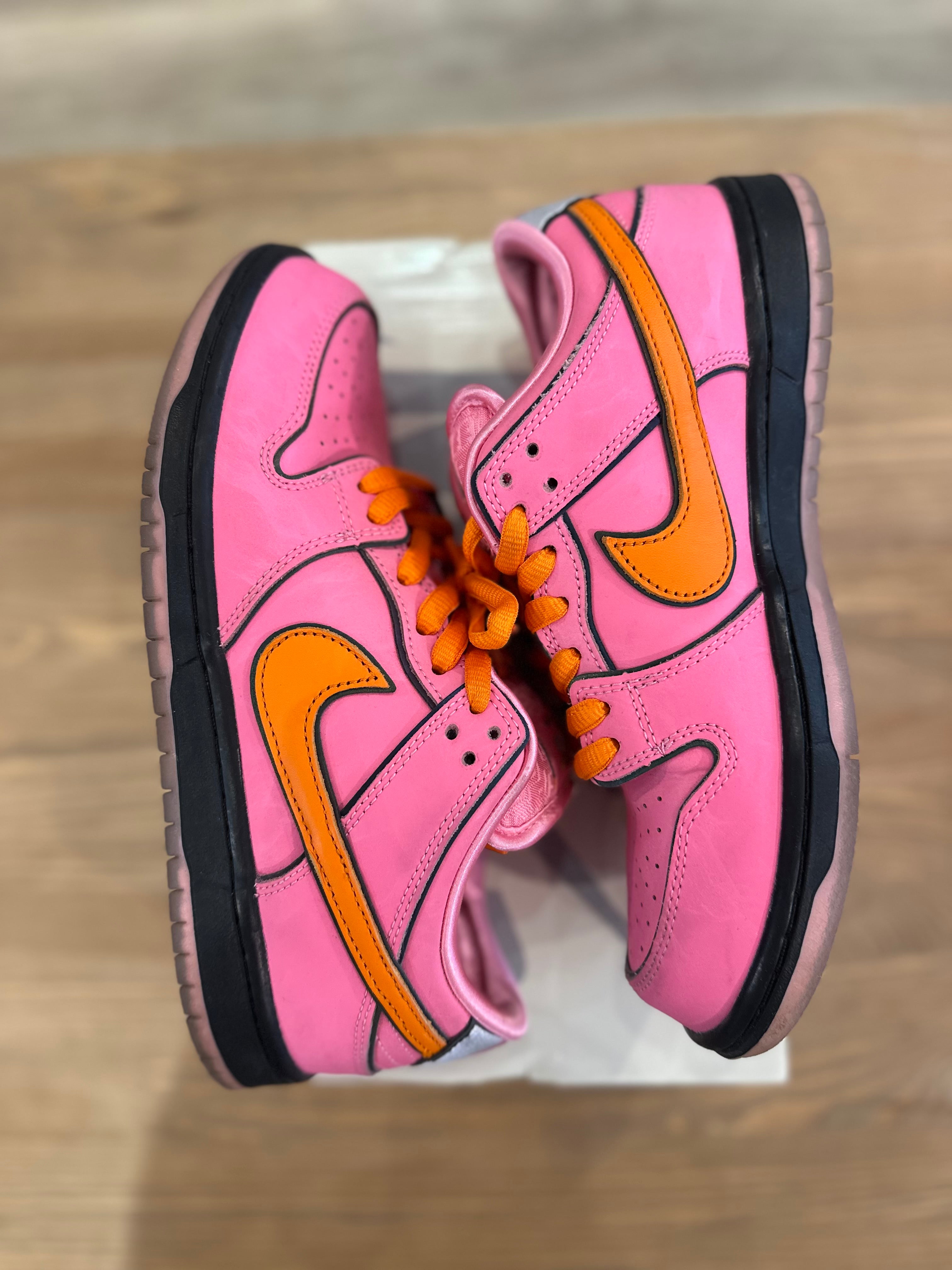 Nike sb dunk low powerpuff pink ( taille 41 )