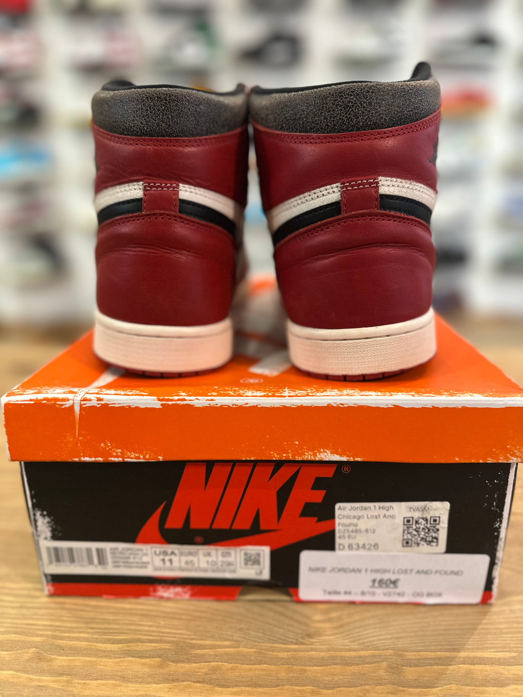 Nike Jordan 1 high lost and found ( taille 45 )