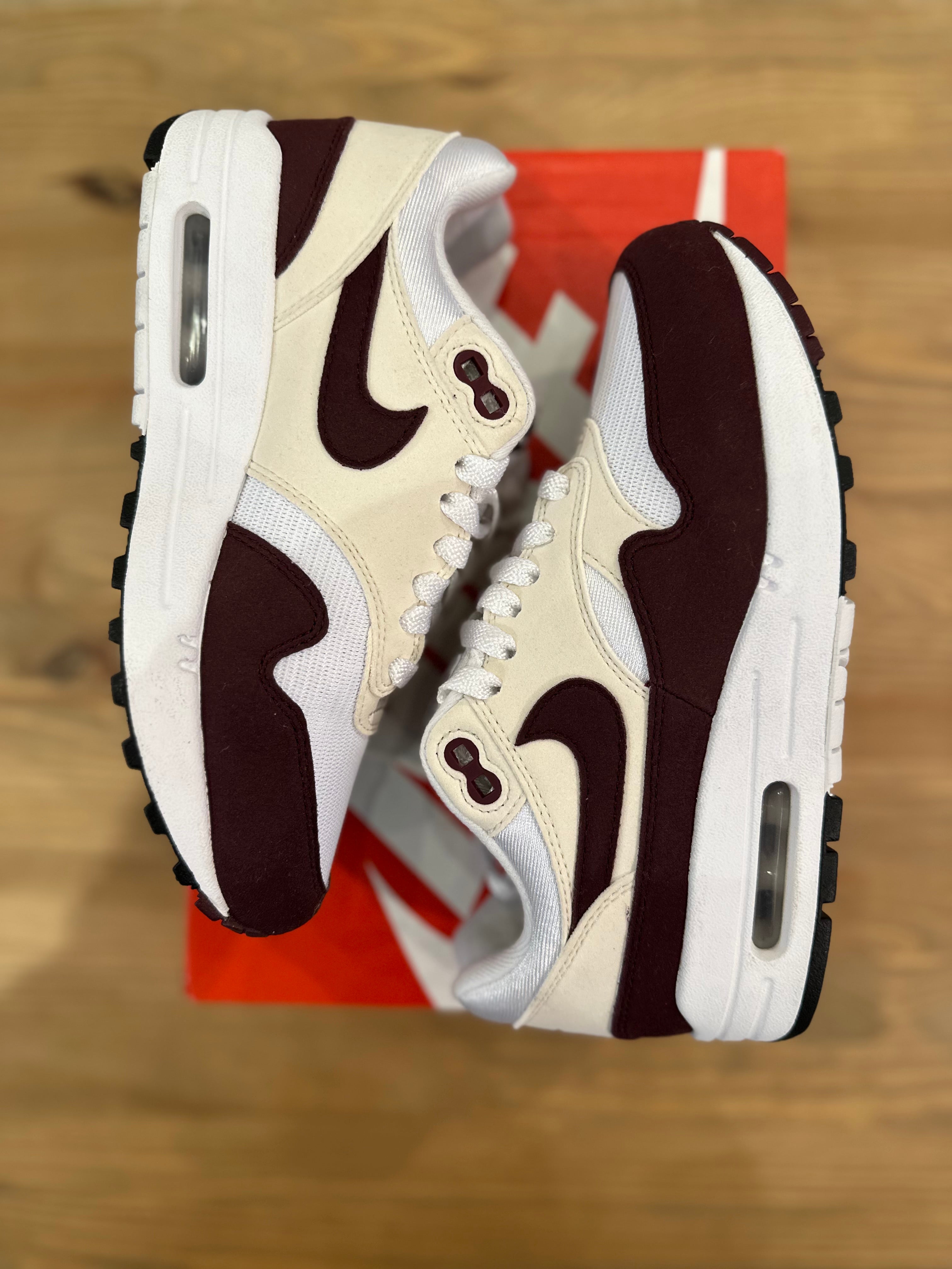 Nike air Max 1 night maroon