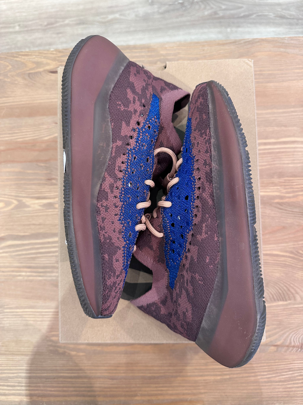 Adidas Yeezy boost 380 azure ( taille 41 1/3 )
