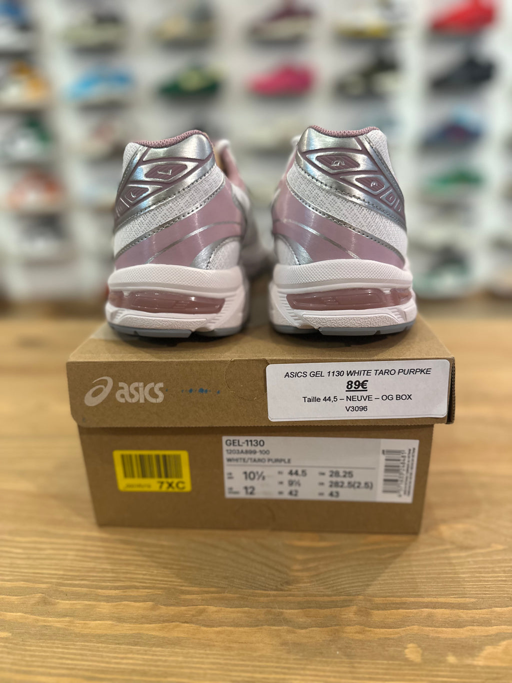 Asics gel 1130 white taro purple ( taille 44,5 )