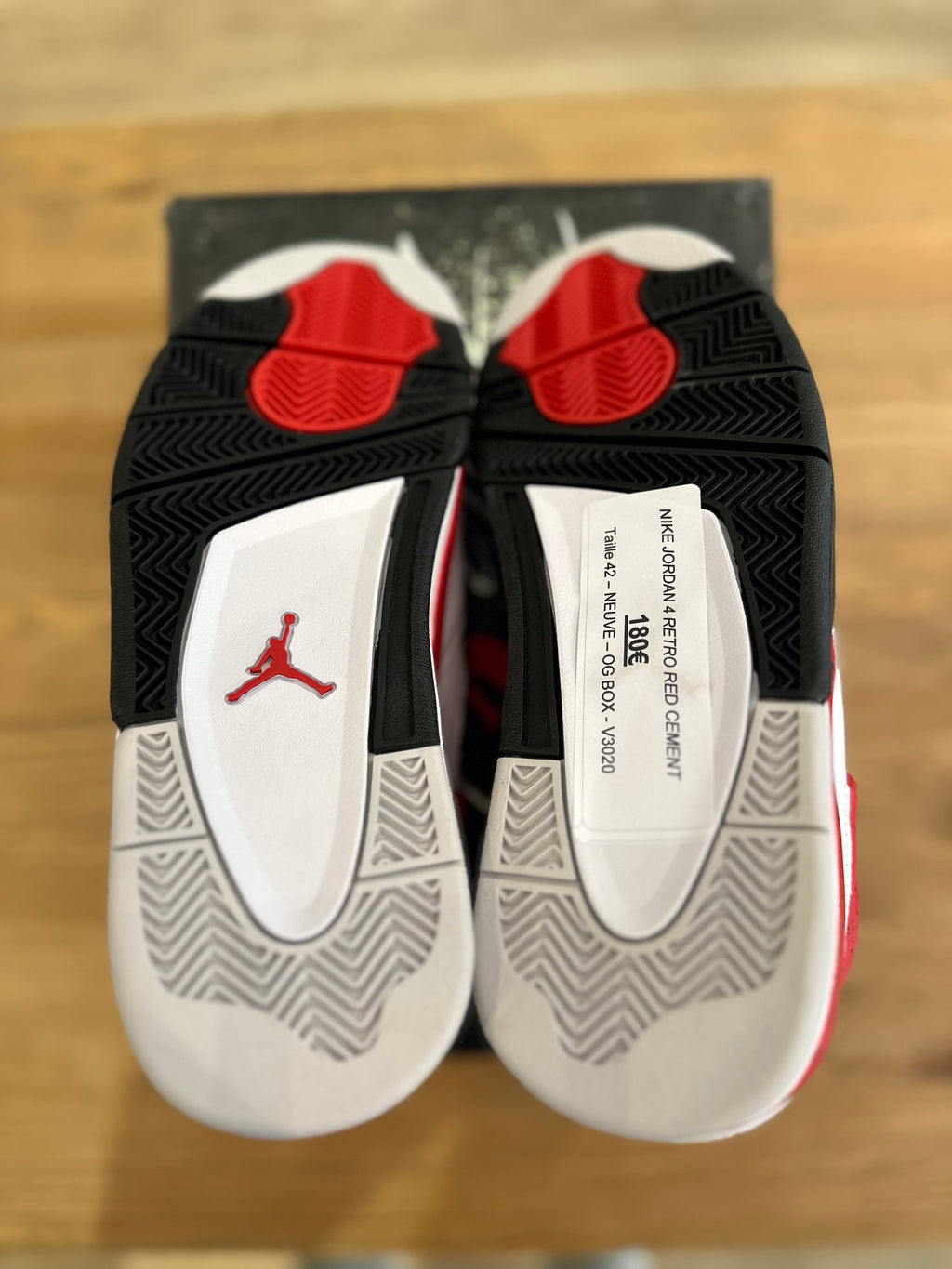 Nike Jordan 4 rétro red cément ( taille 42 )