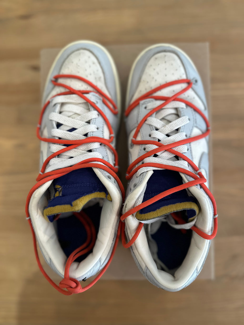 Nike dunk low off White lot 23 ( taille 41 )