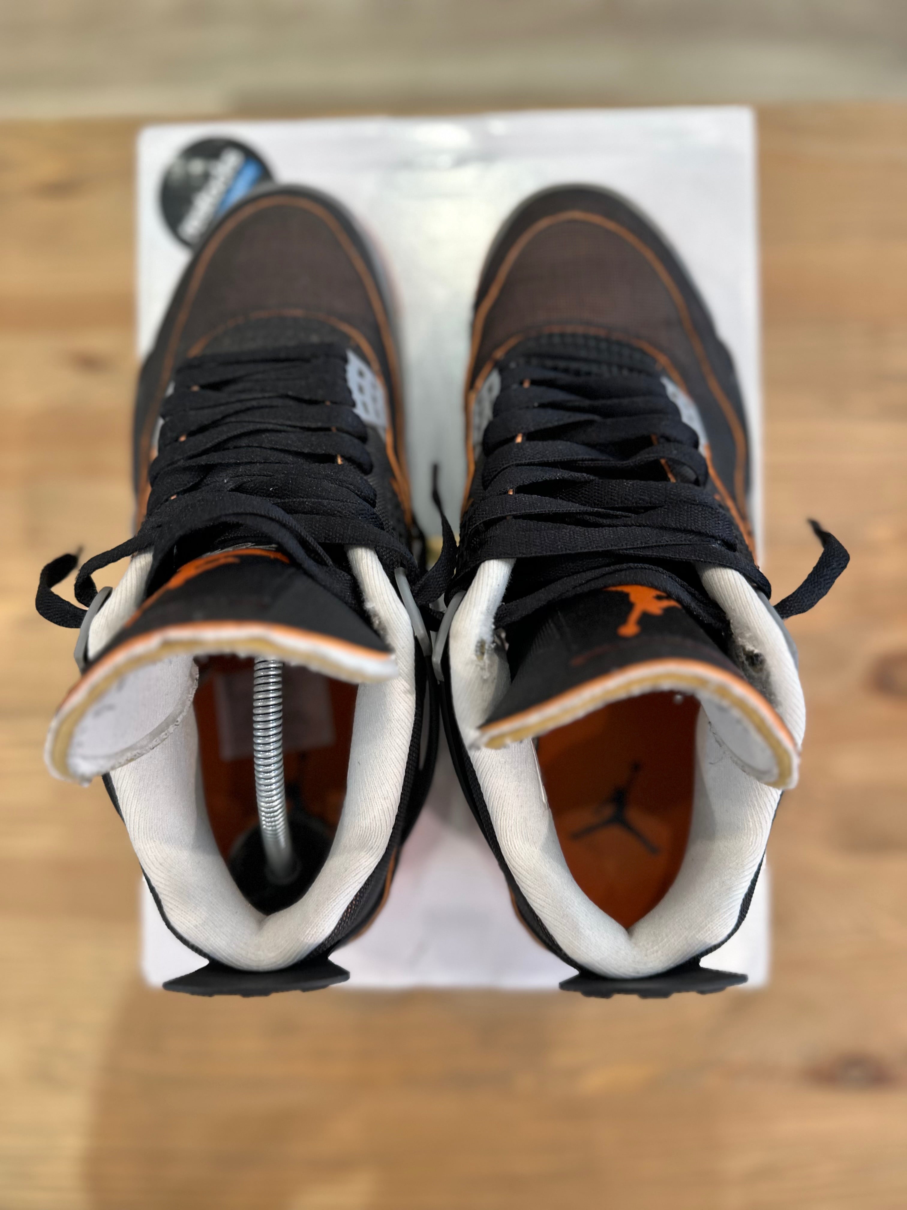 Nike Jordan 4 rétro starfish ( taille 40 )
