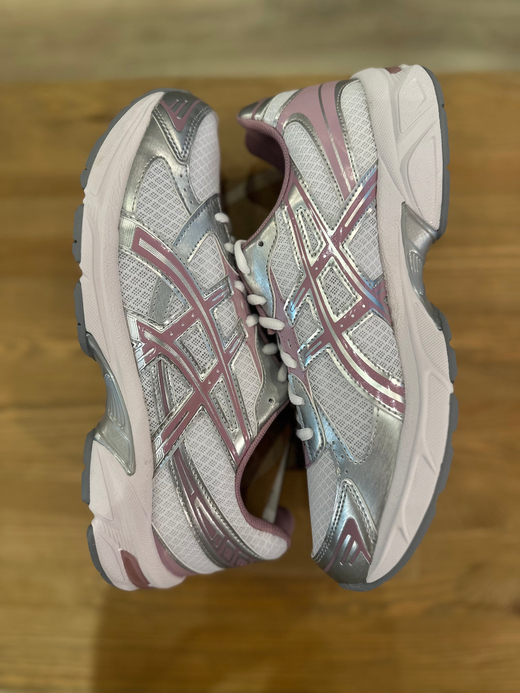Asics gel 1130 white taro purple ( taille 44,5 )