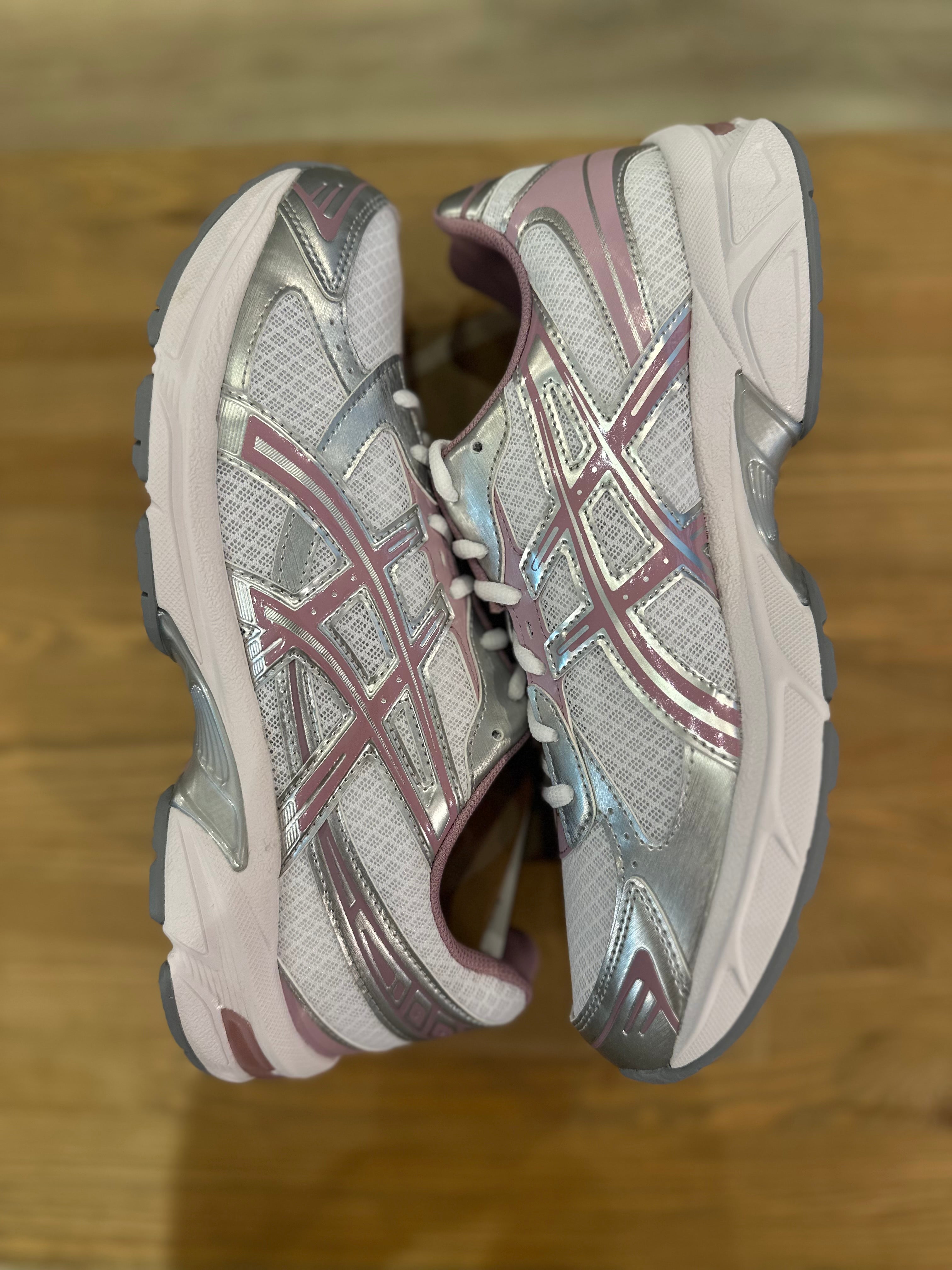 Asics gel 1130 white taro purple ( taille 44,5 )