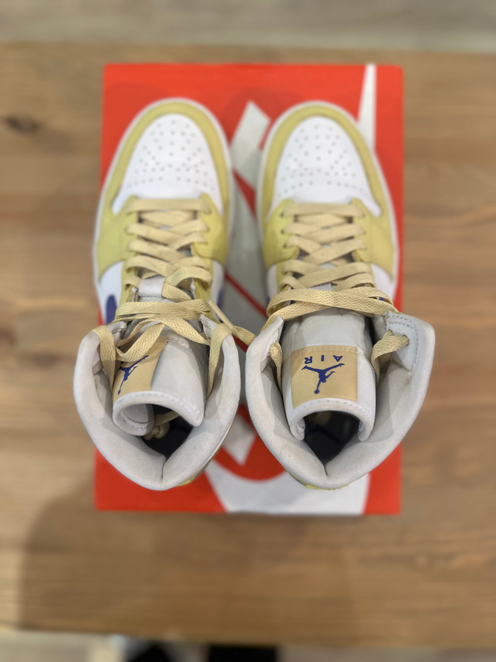 Nike Jordan 1 mid lemon wash ( taille 39 )