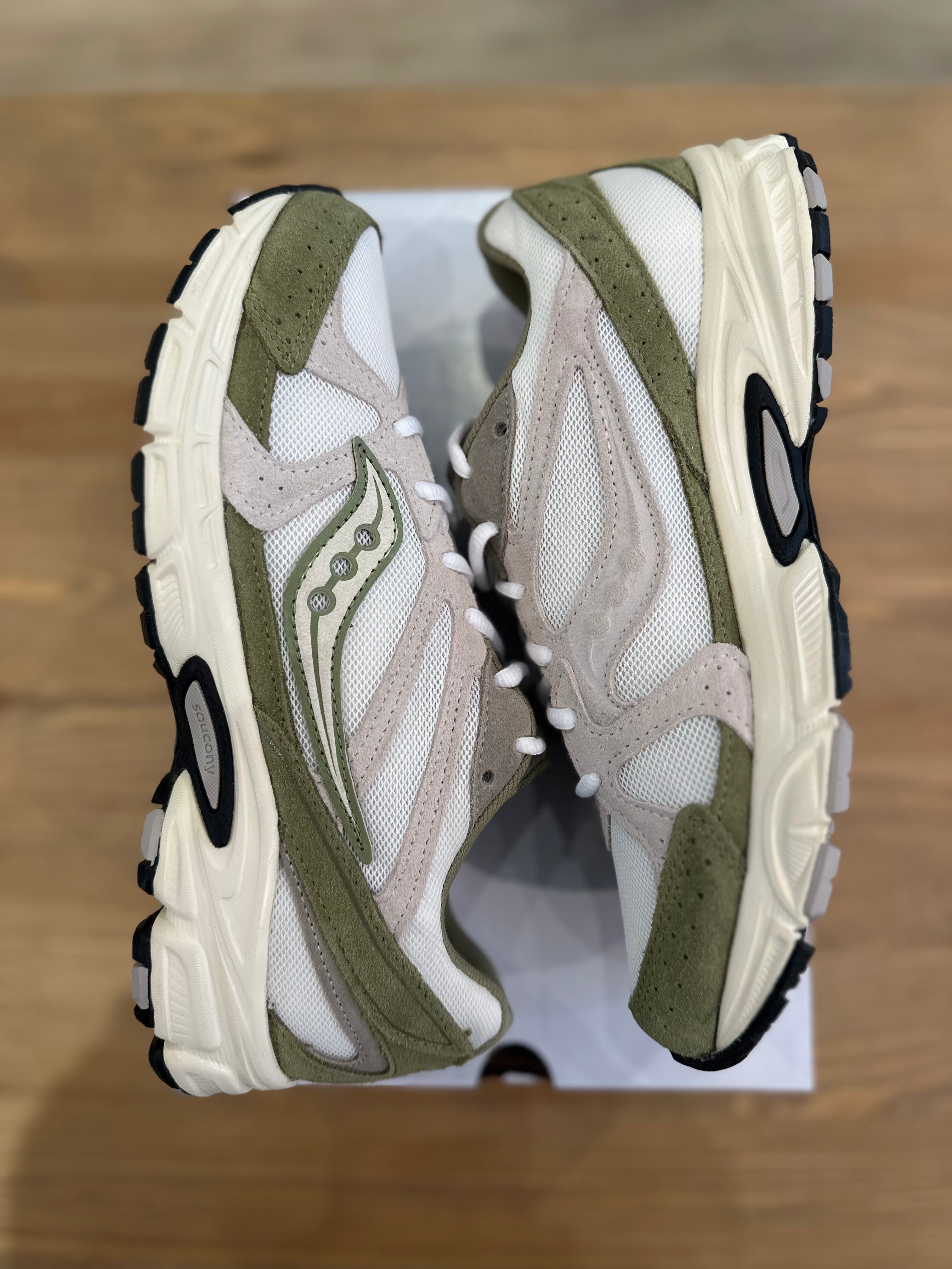 Saucony ride millenium White Green ( taille 41 )