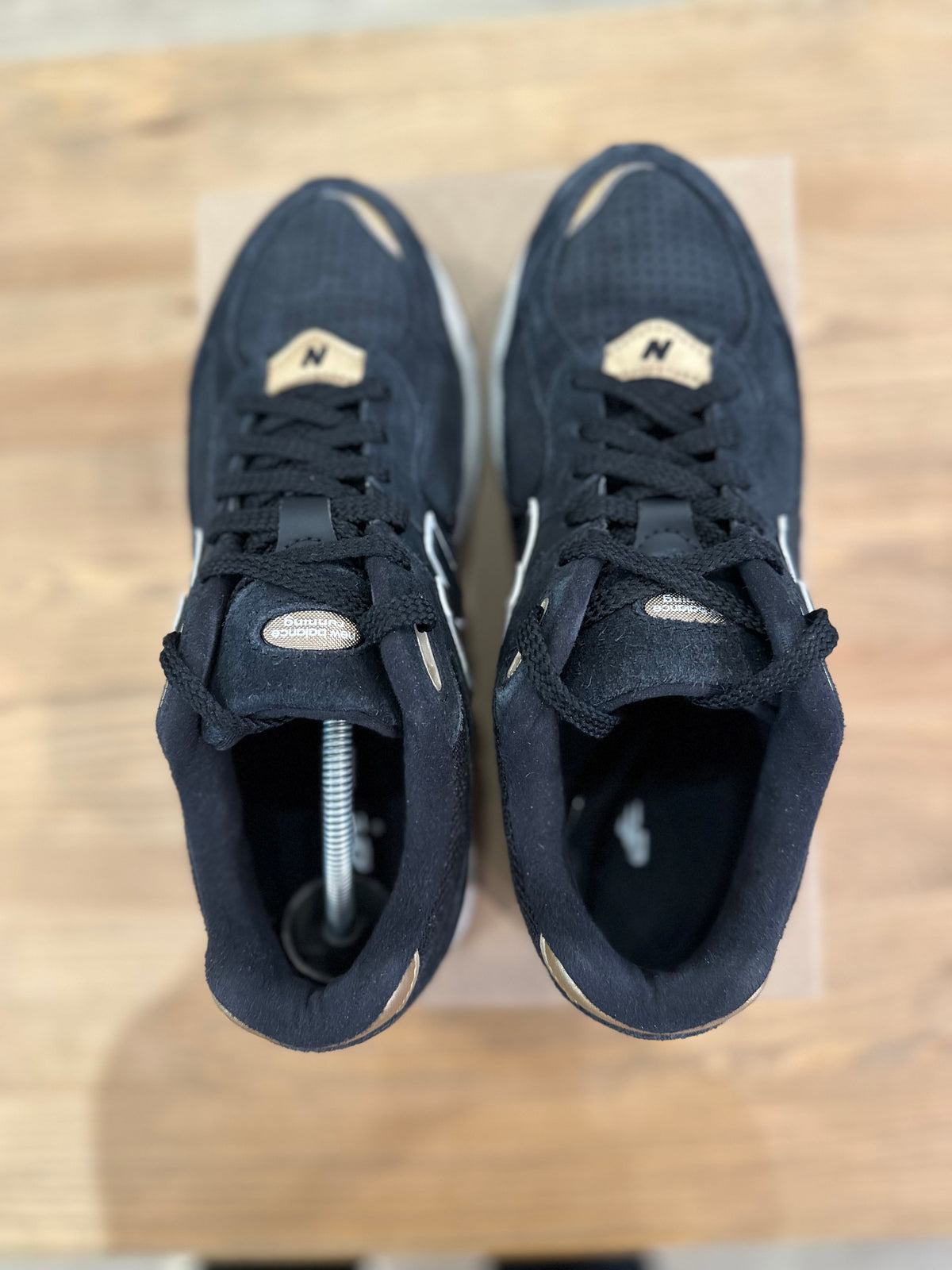 New balance 2002r foot locker 50th ( taille 41,5 )