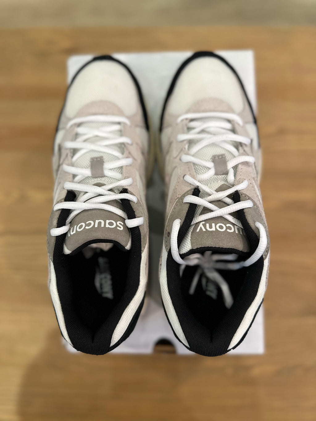 Saucony ride millenium black White ( taille 41 )