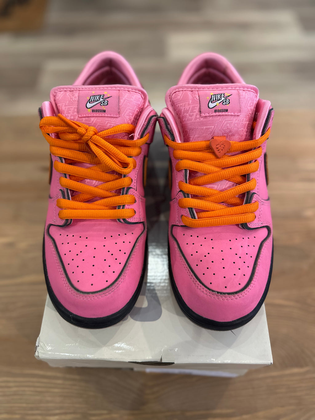 Nike sb dunk low powerpuff pink ( taille 41 )