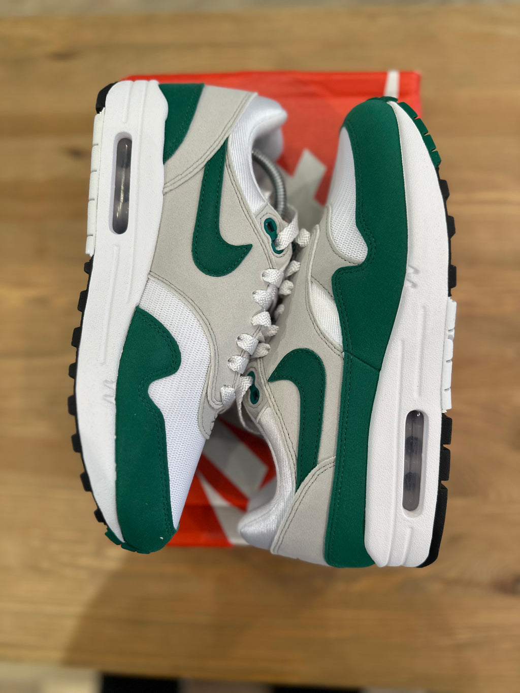 Nike air Max 1 malachite Green ( taille 40 )
