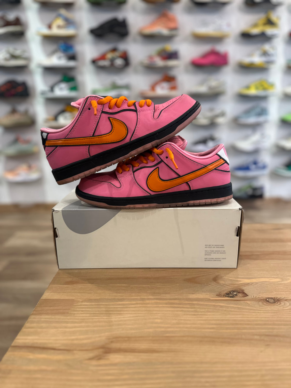 Nike sb dunk low powerpuff pink blossom ( taille 44 )