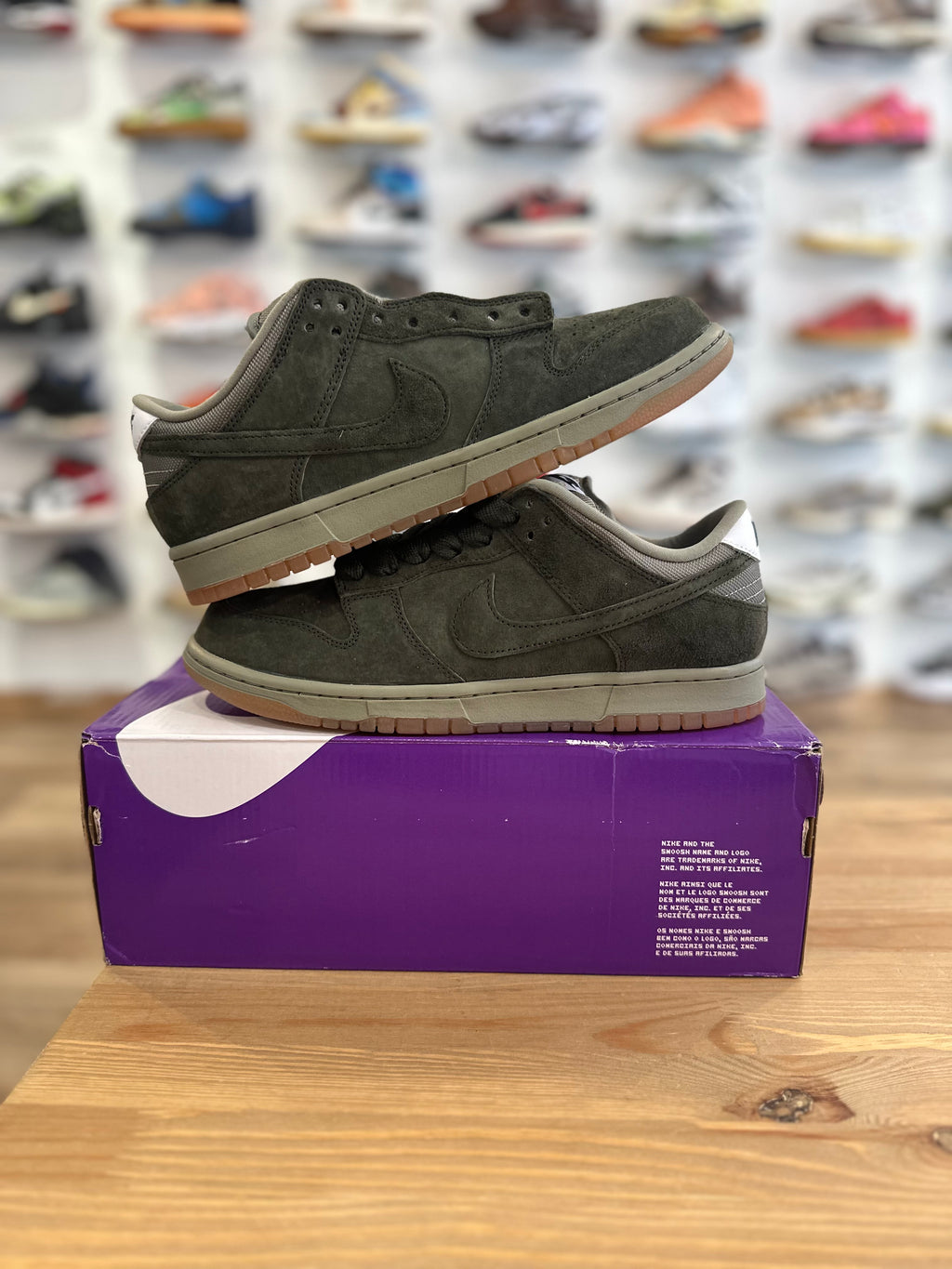 Nike sb dunk low séquoia ( taille 43 )