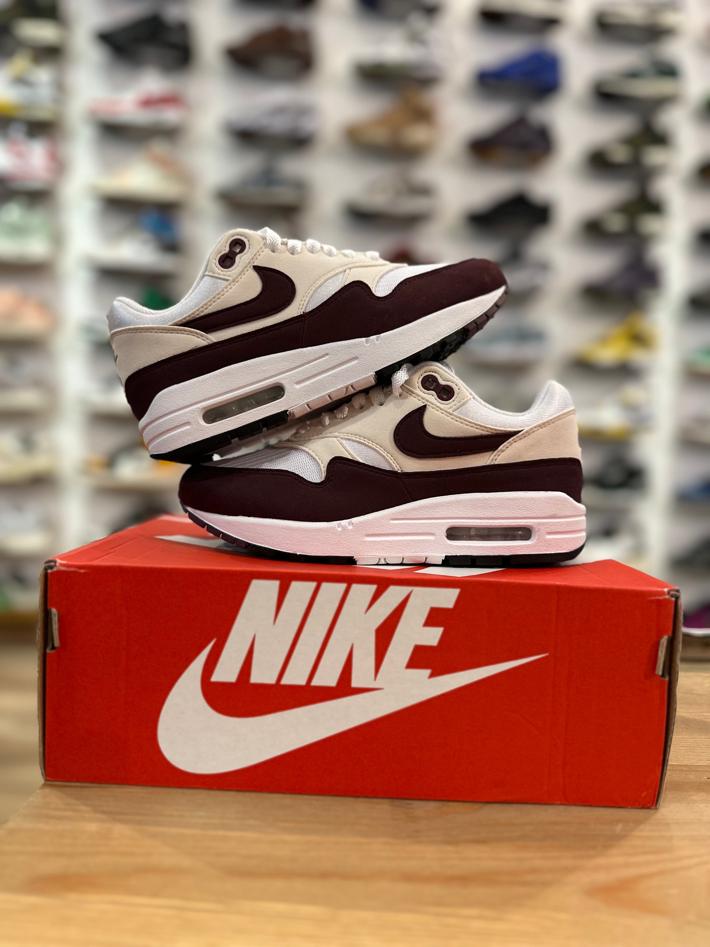 Nike air Max 1 night maroon