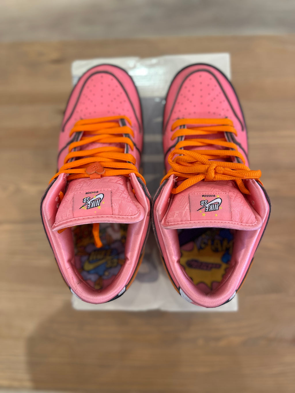 Nike sb dunk low powerpuff pink ( taille 41 )