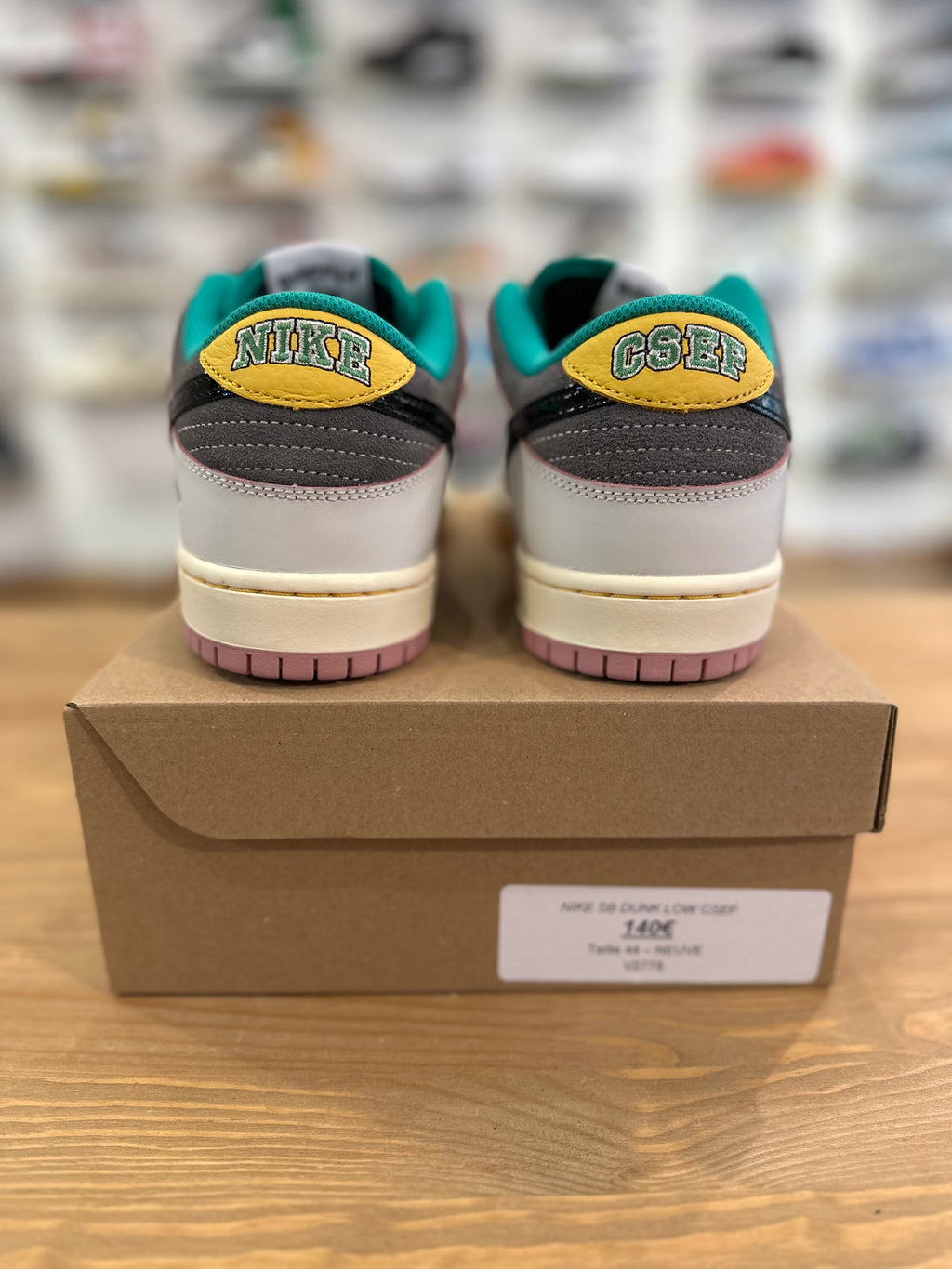 Nike sb dunk low csef ( taille 44 )