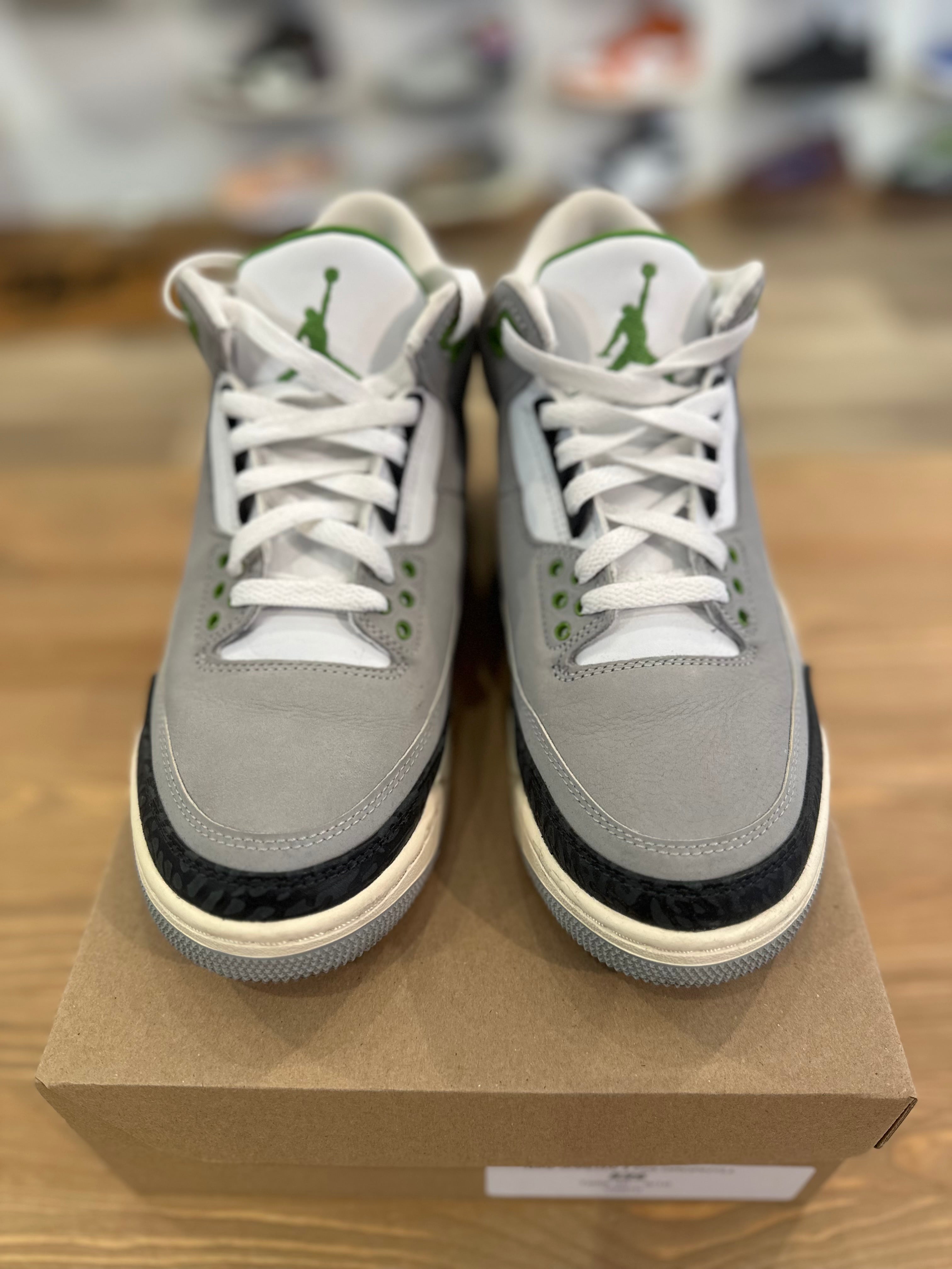 Nike Jordan 3 rétro chlorophyll ( taille 40 )
