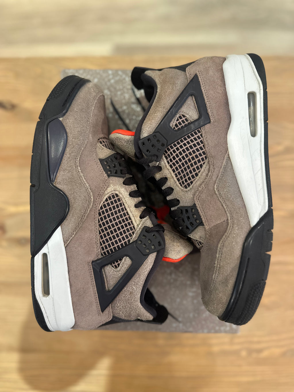 Nike Jordan 4 rétro taupe haze
