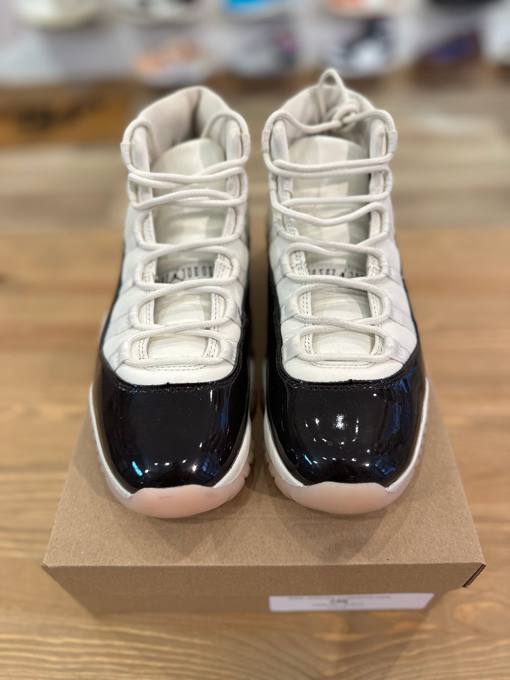 Nike Jordan 11 neapolitan ( taille 39 )