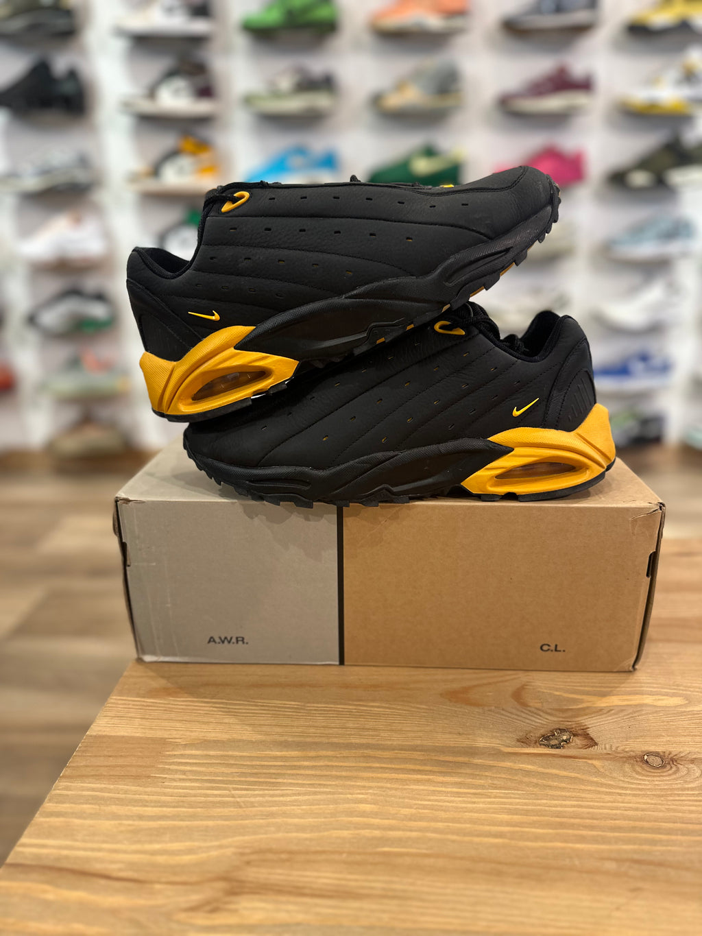 Nike hot step nocta black university gold ( taille 44,5 )
