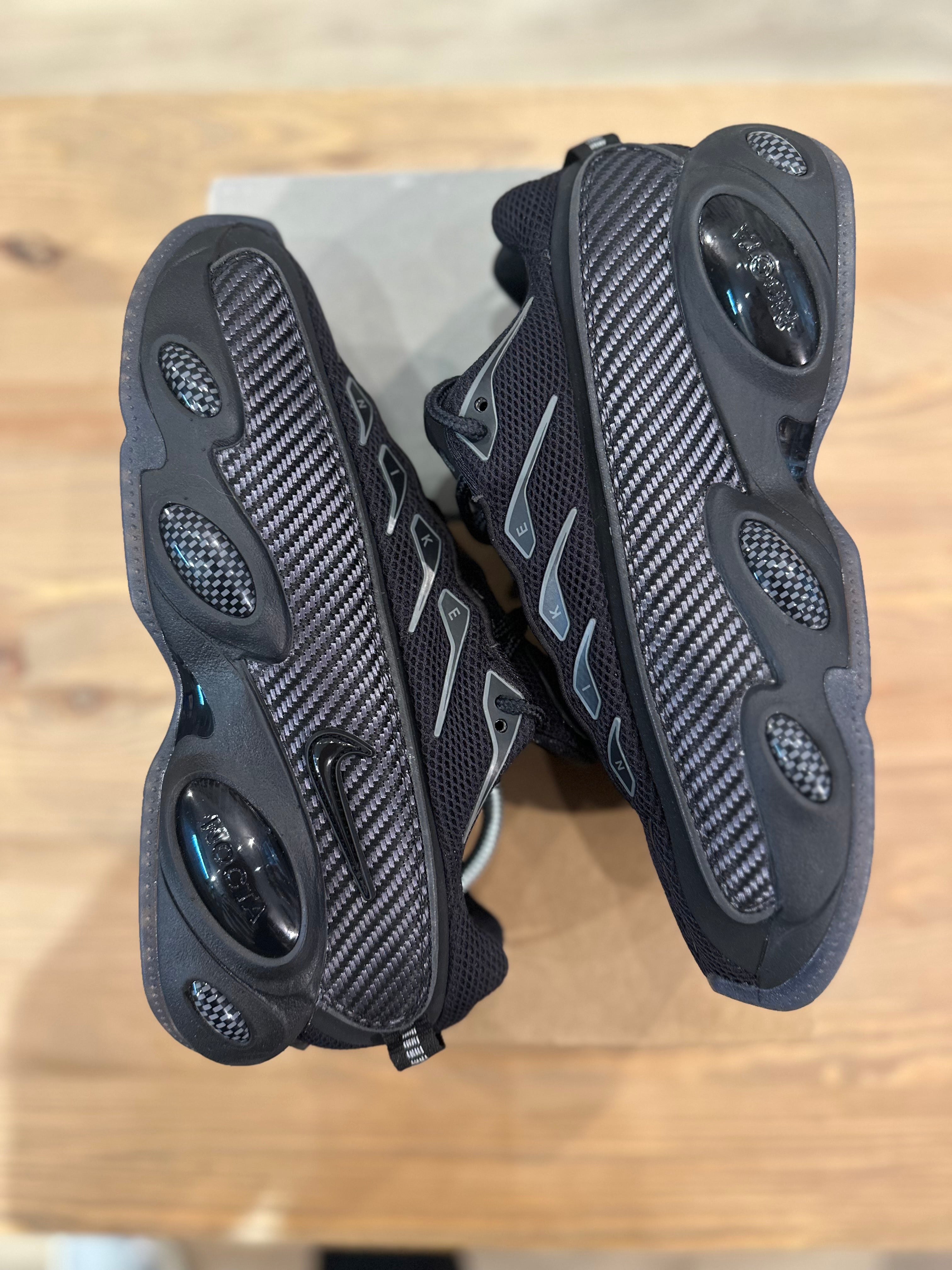Nike nocta glide black chrome ( taille 40,5)