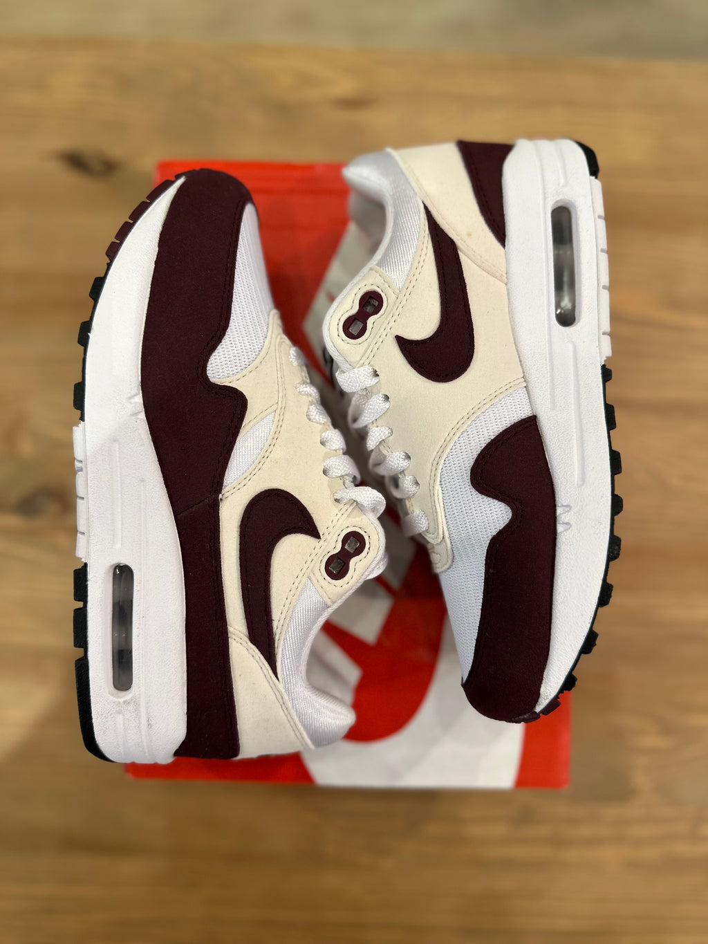 Nike air Max 1 night maroon