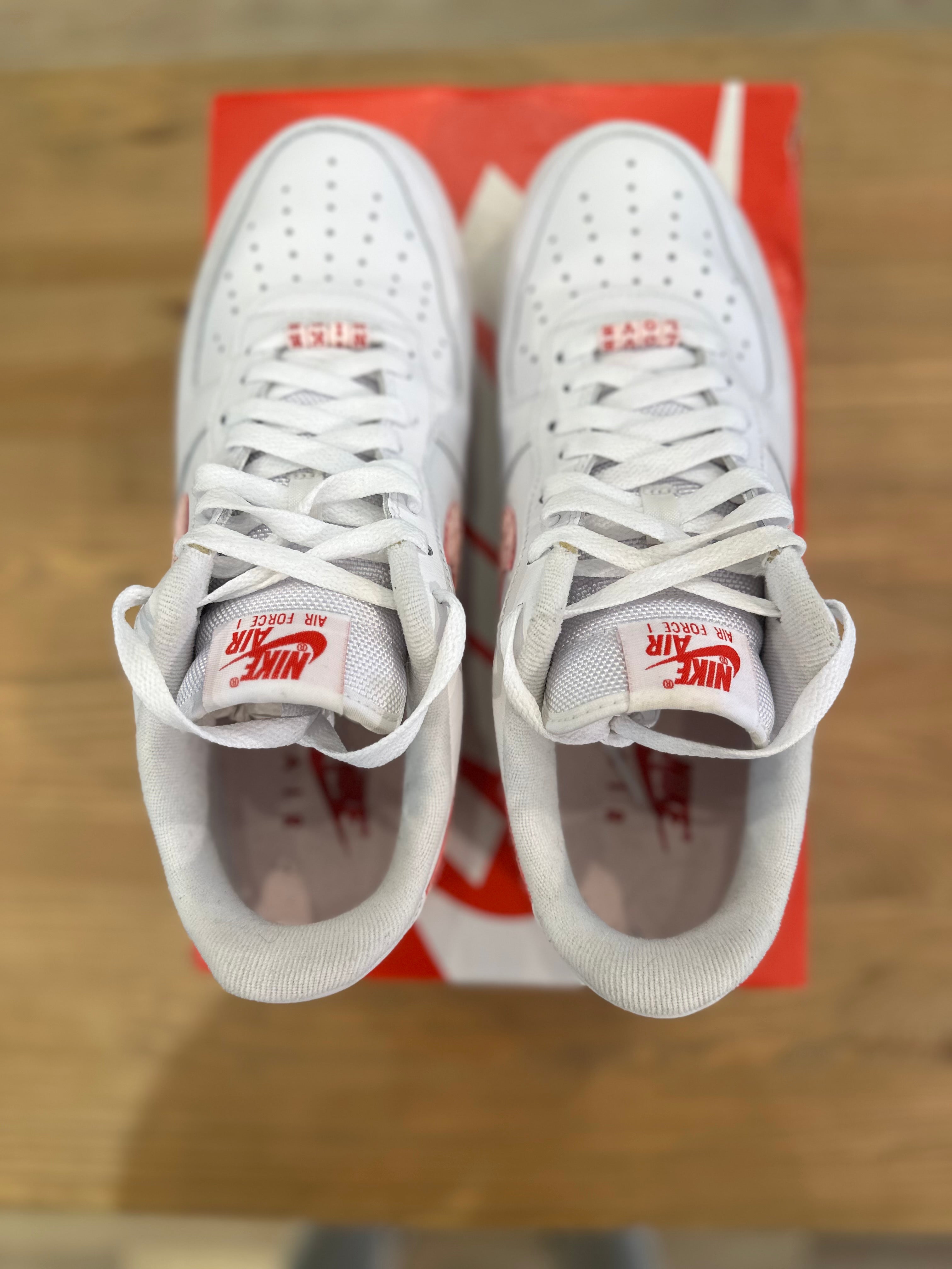 Nike air force 1 low valentines day ( taille 43 )