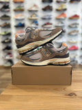 New balance 2002R mushroom hazy ( taille 41,5 )