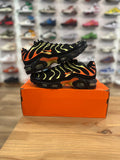 Nike air Max plus black hyper crimson ( taille 40 gs )