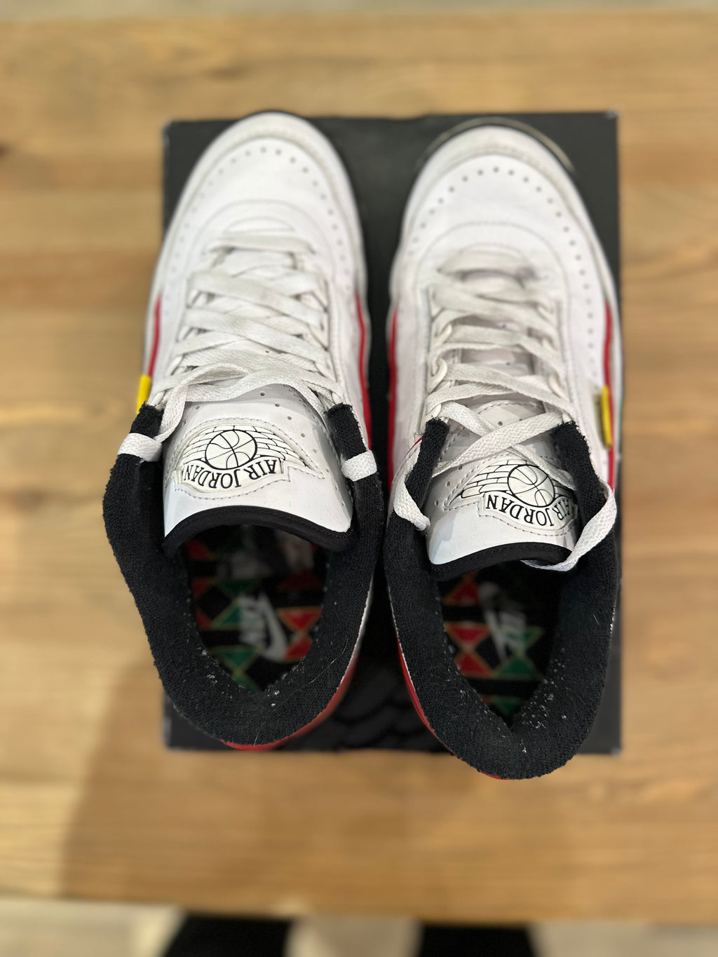 Nike Jordan 2 low quai 54 ( taille 40,5 )
