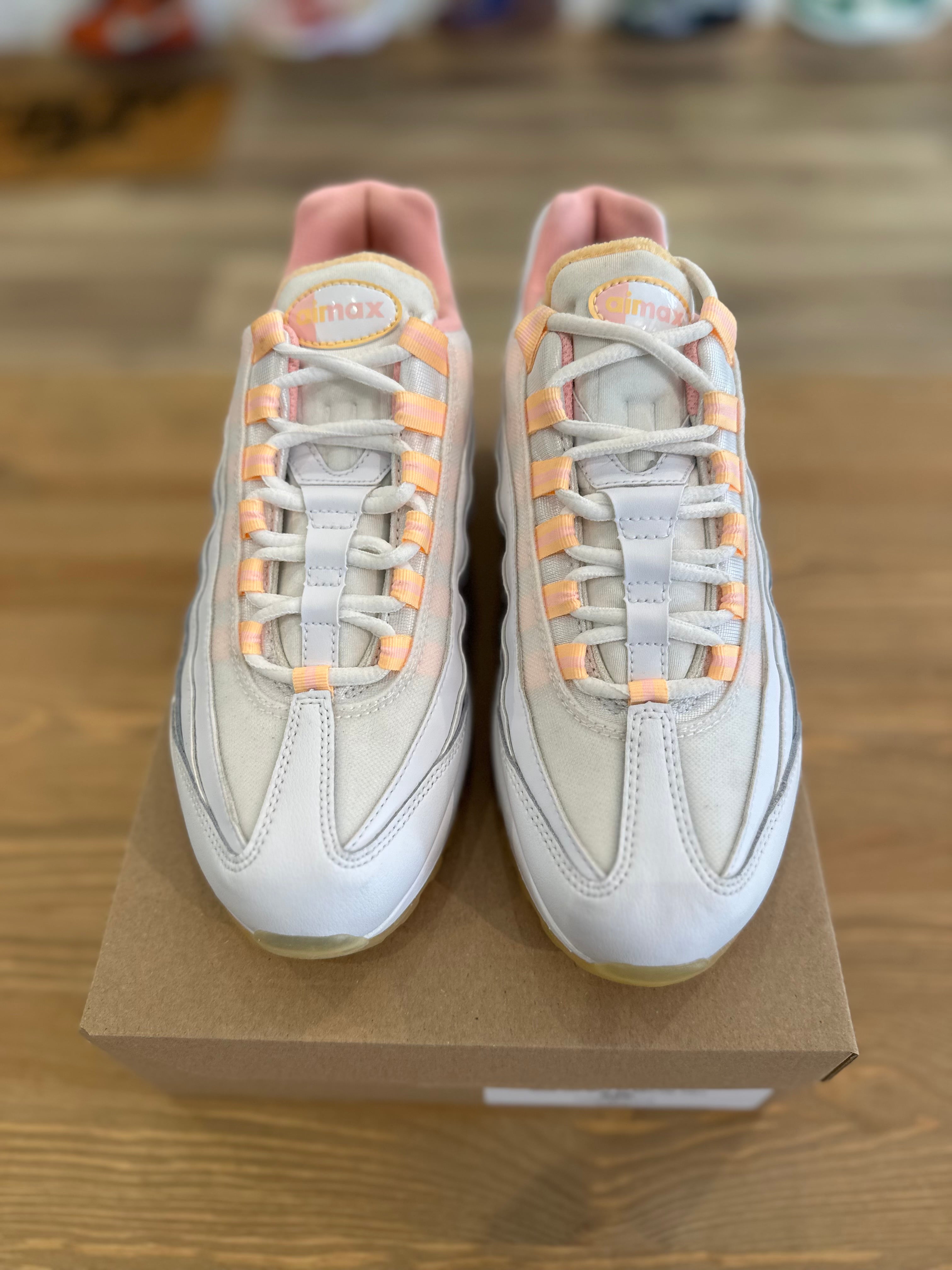 Nike air Max 95 melon tint ( taille 39 )